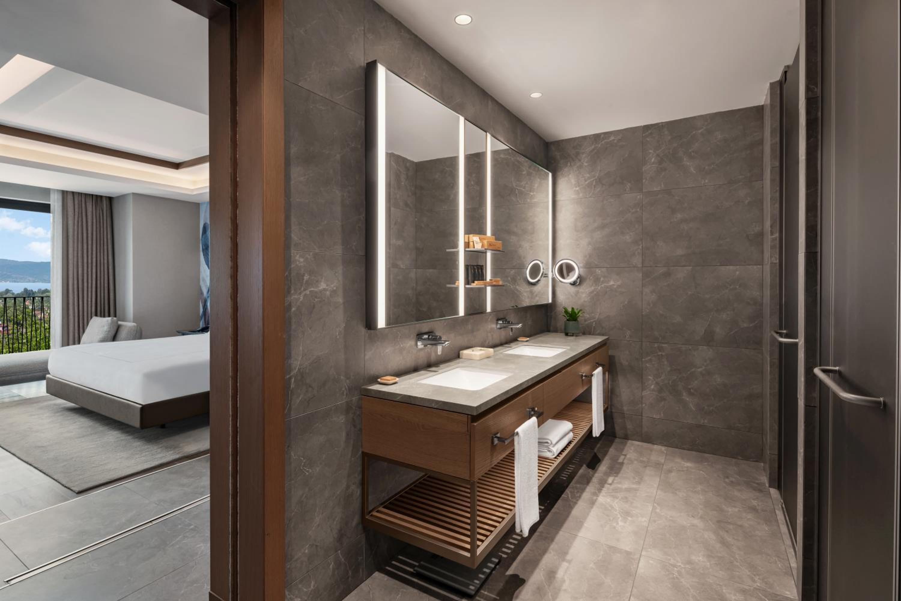 Honeymoon Suite Room photo 2