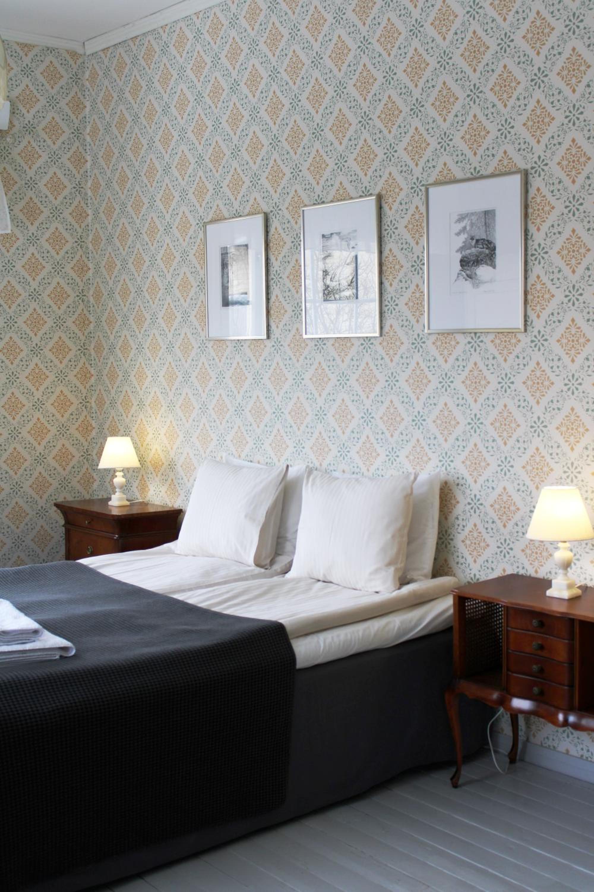 Double or Twin Room with Bathroom photo 2