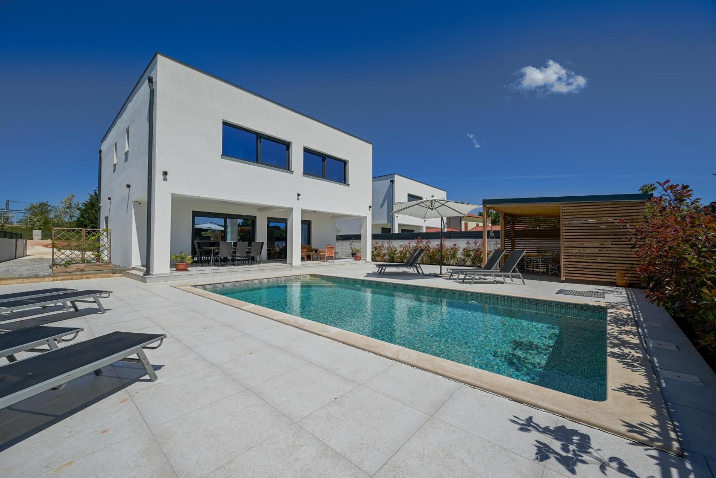 4 bedrooms Villa photo 3