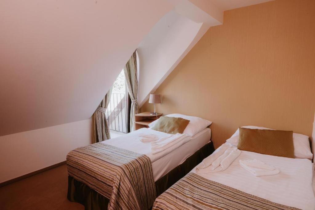 Deluxe Double or Twin Room with Balcony photo 2