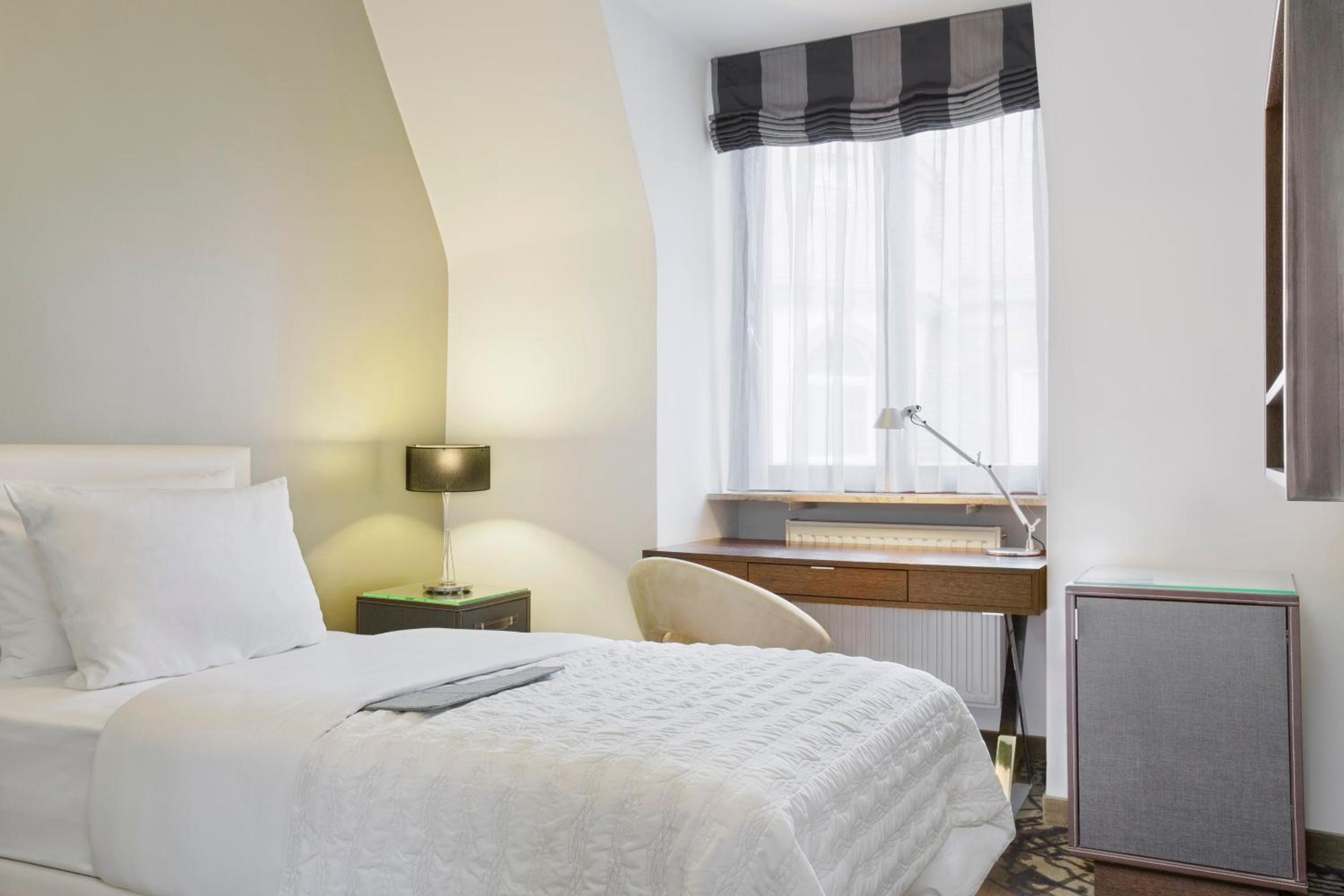 Small Single Room