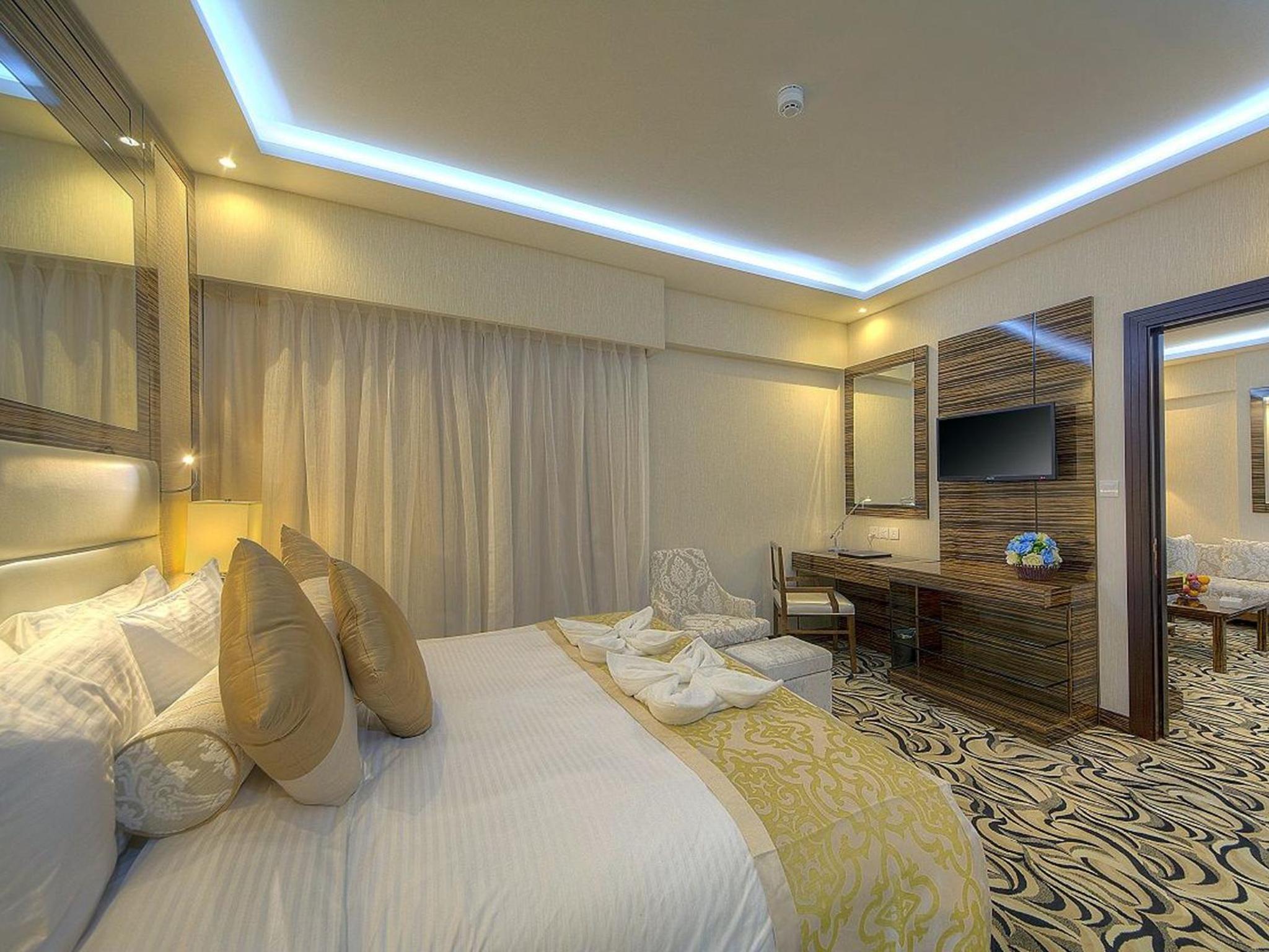 Prestige Suite photo 1