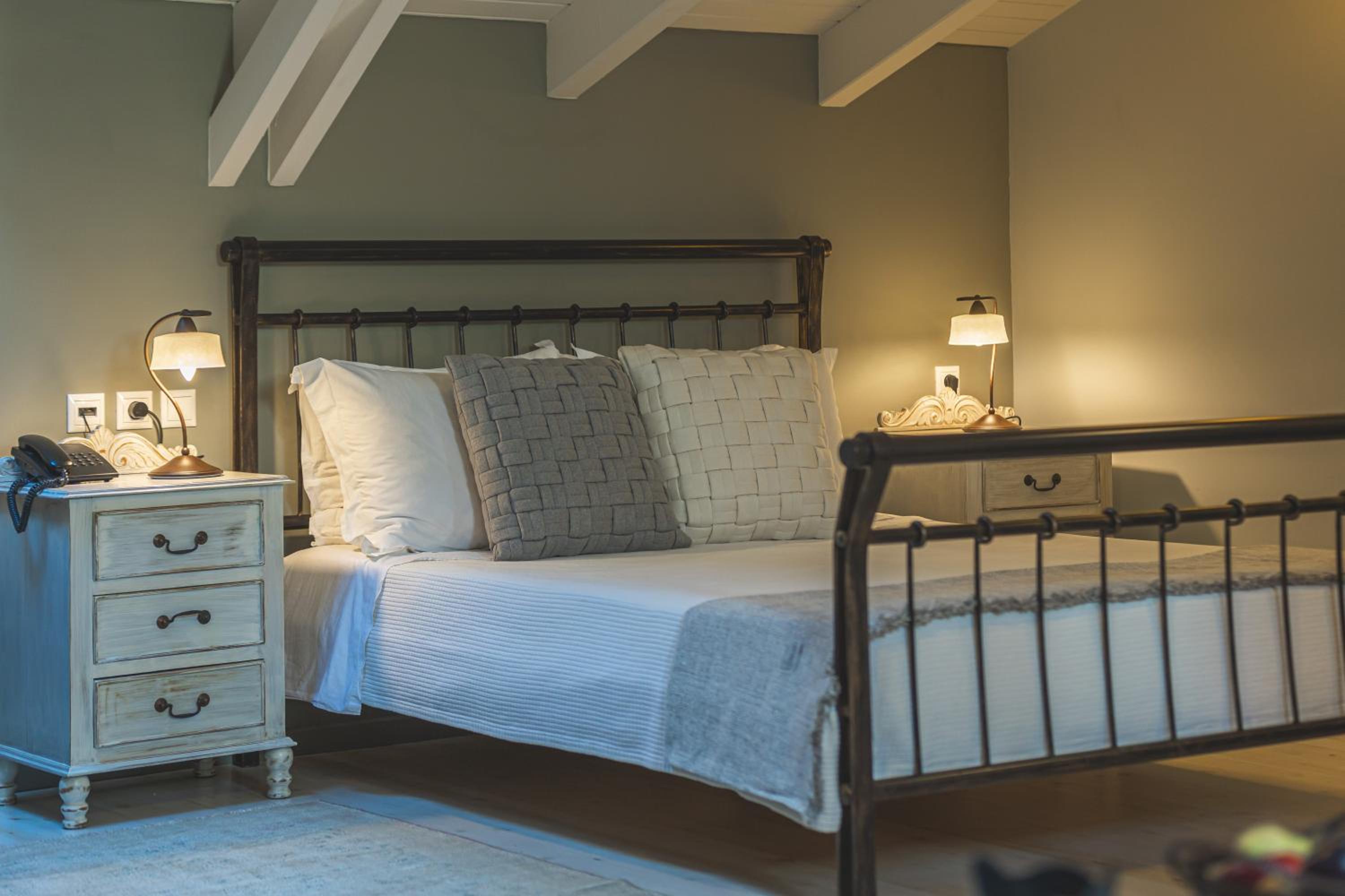 Deluxe Family Suite