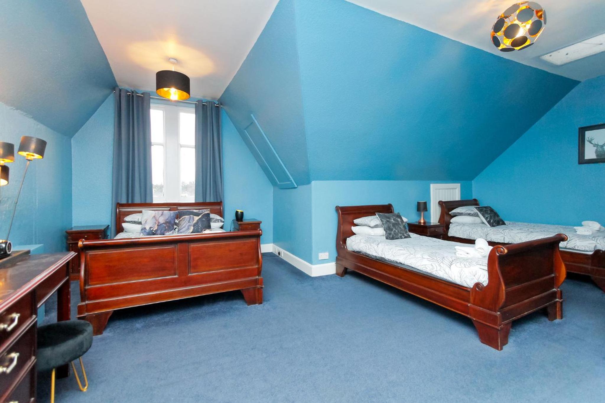 Quadruple Room - Photo 4