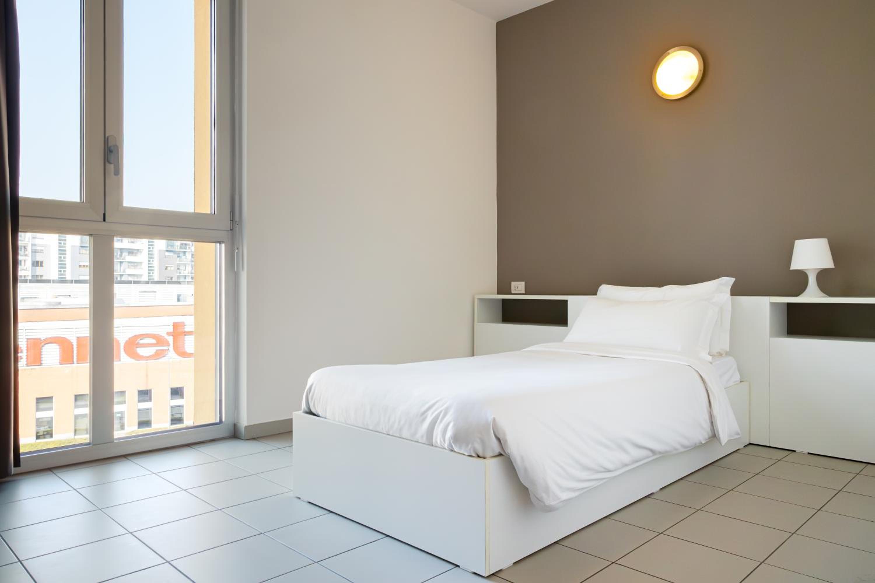 Single Room - Disability Access photo 1