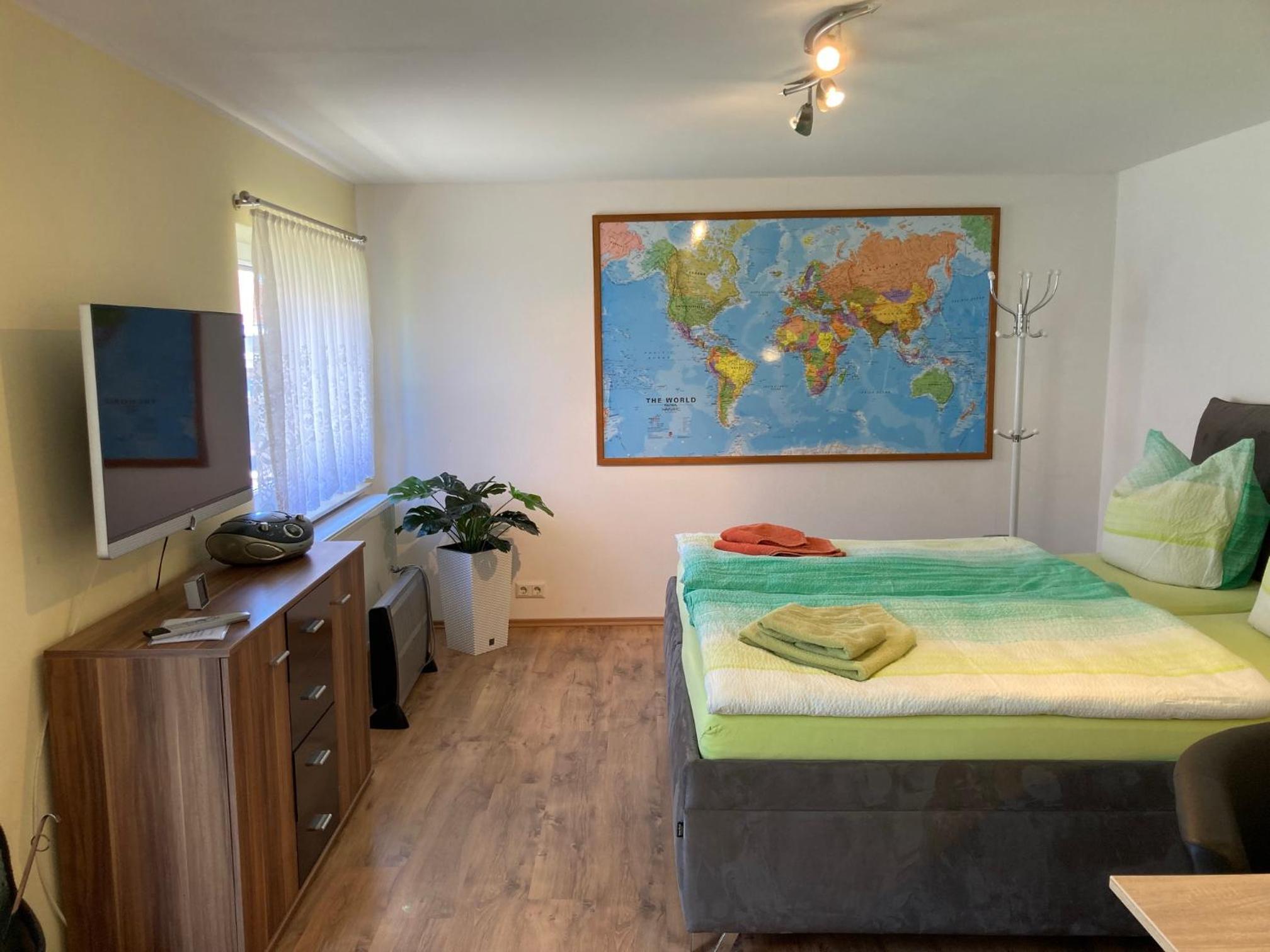 One-Bedroom Apartment photo 1