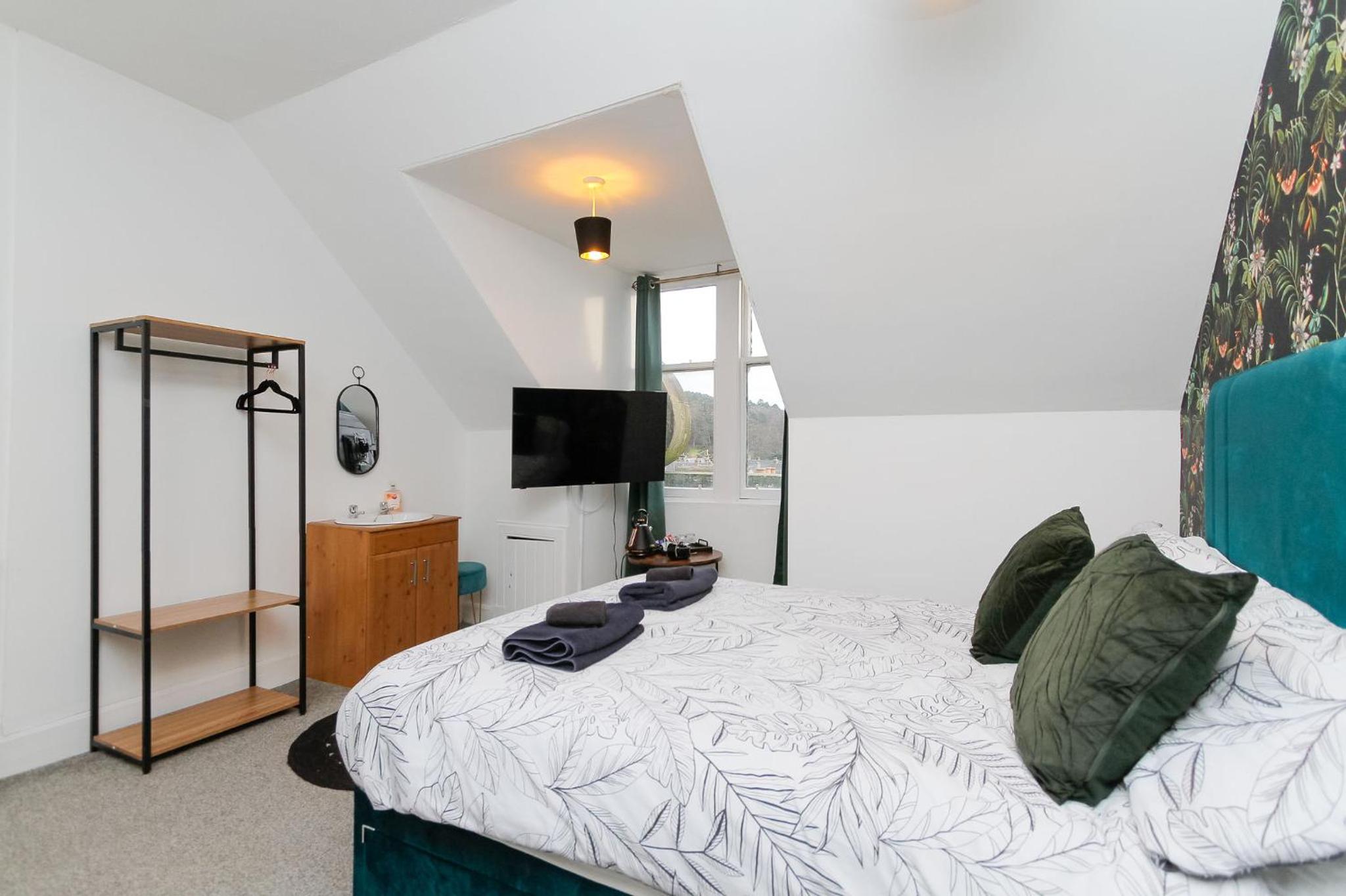 Double Room with Shared Bathroom photo 2