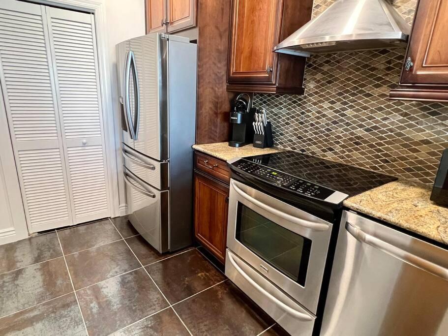 Two-Bedroom Apartment photo 2