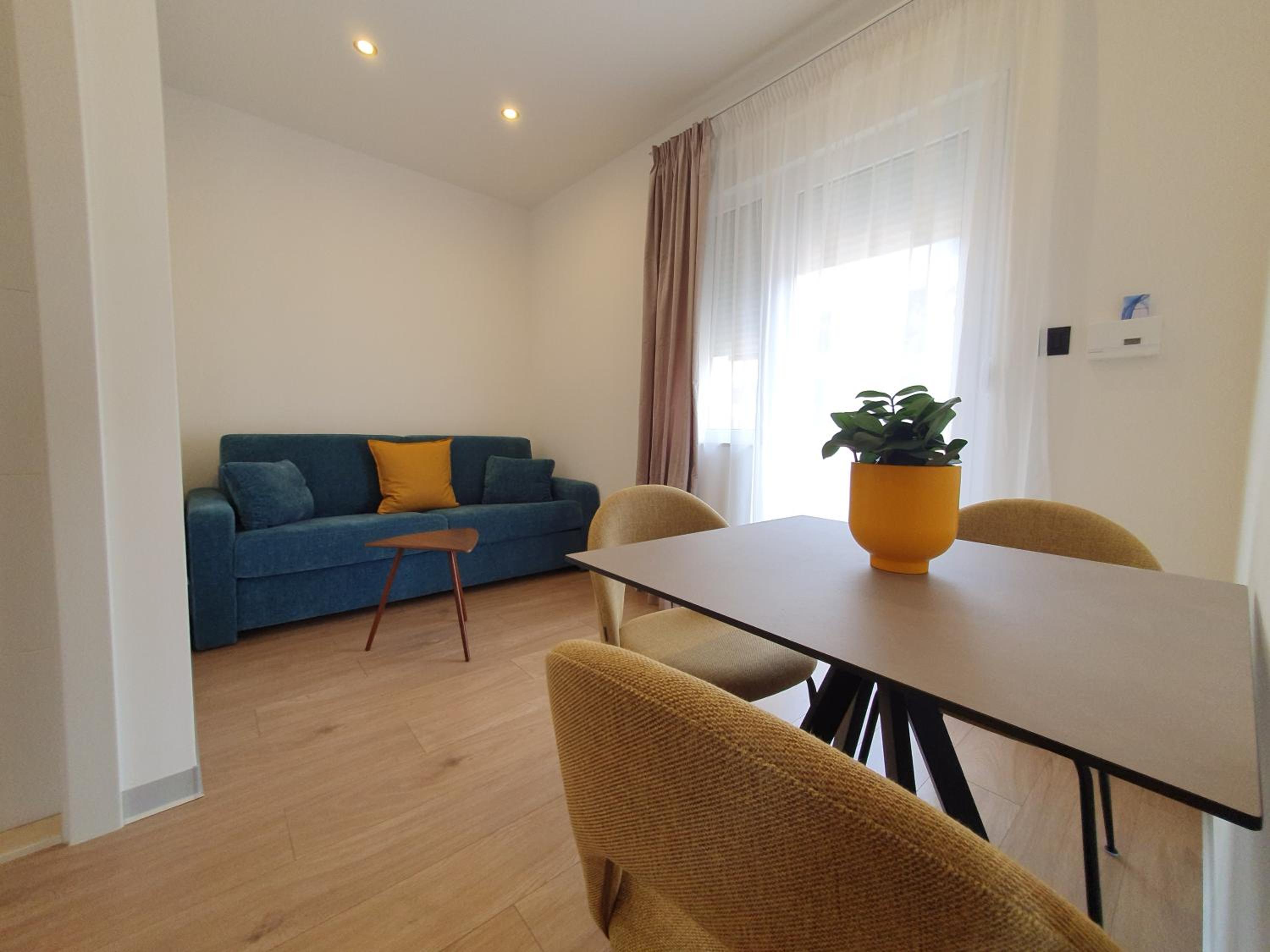 One-Bedroom Apartment with Balcony - Photo 3