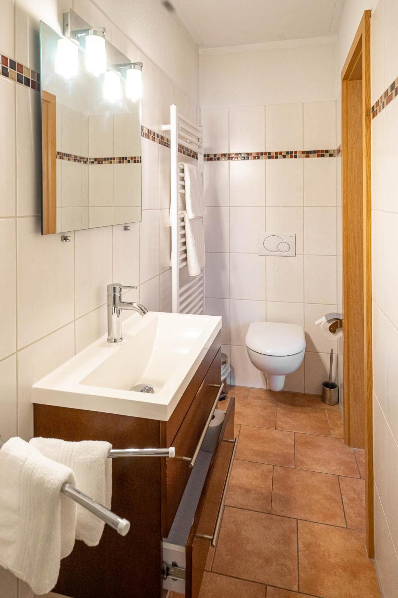 Double Room with Extra Bed photo 3