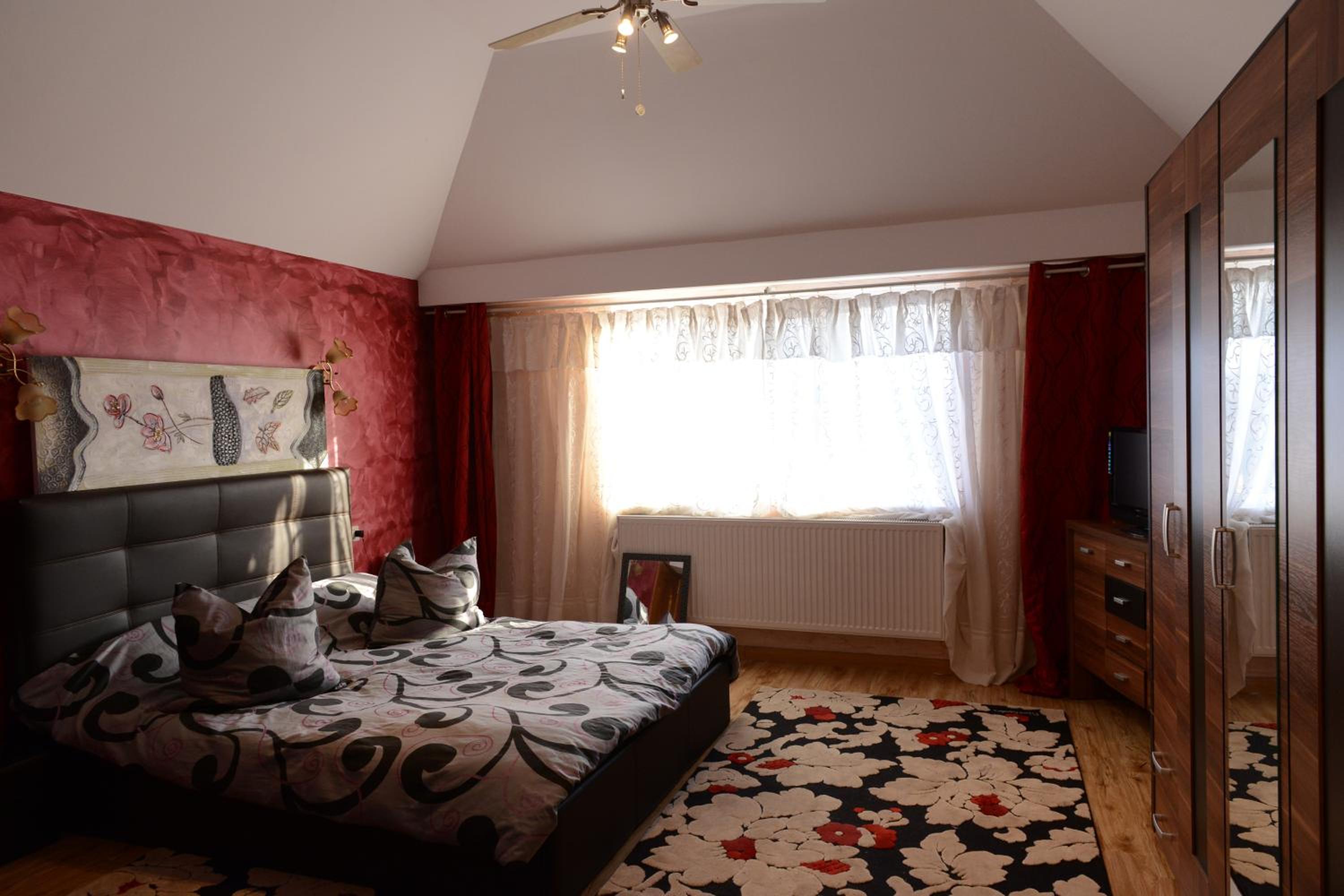 Double Room with Private Bathroom photo 2