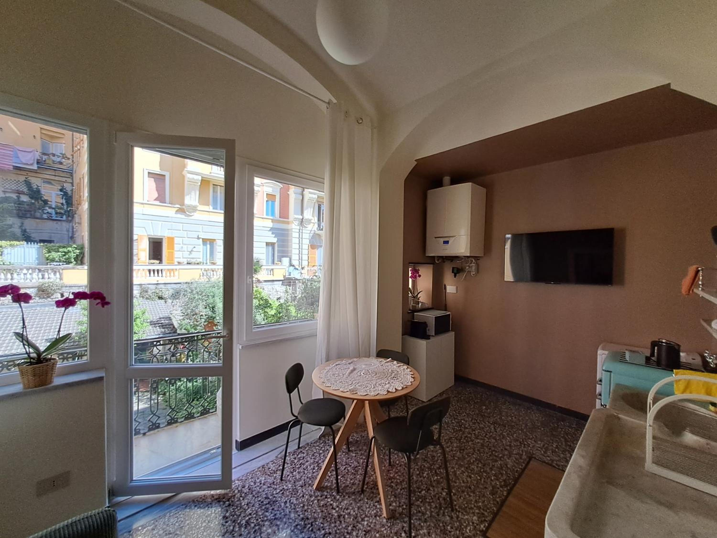 Large Double Room photo 2