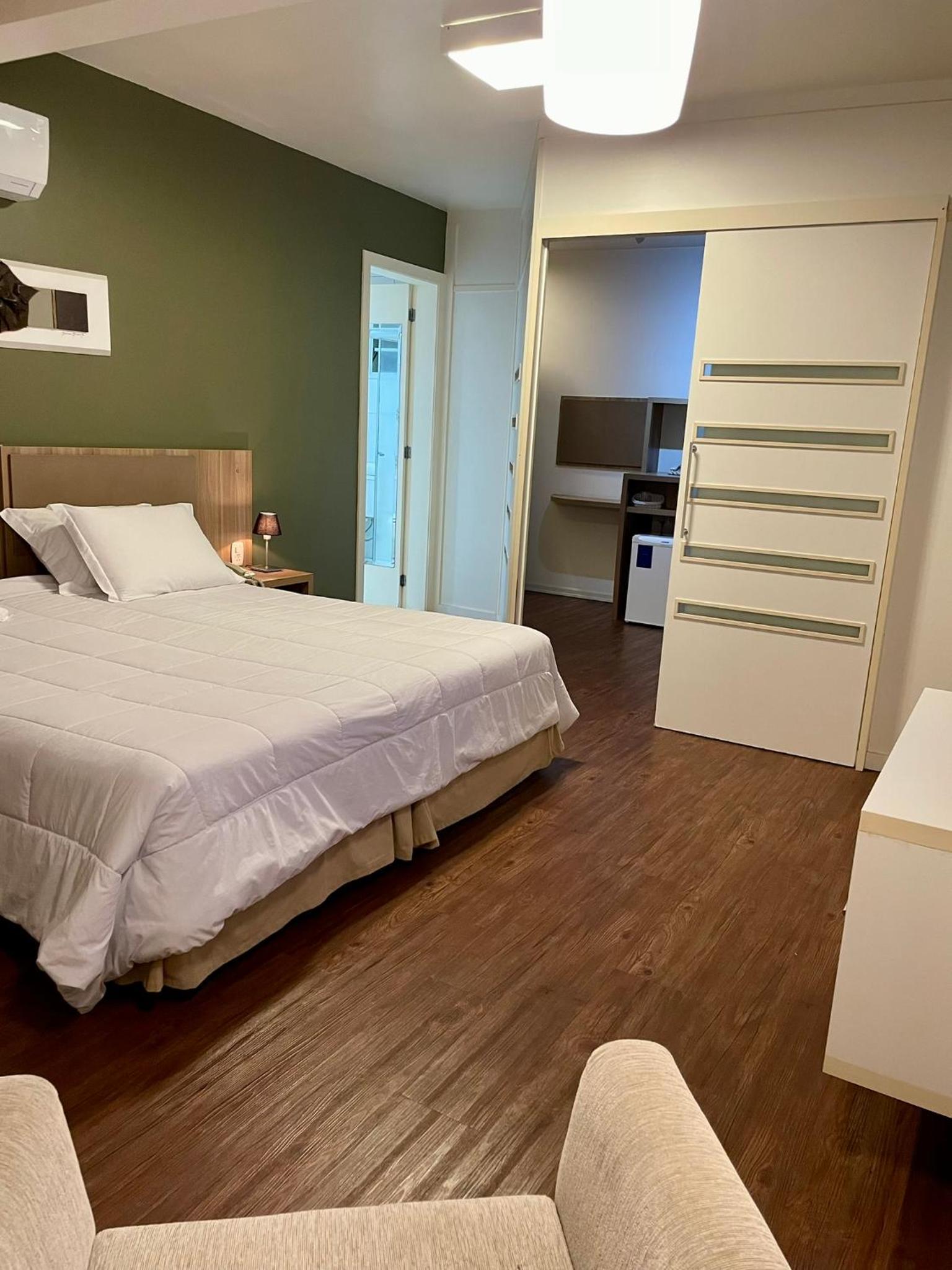 Deluxe Double or Twin Room photo 3