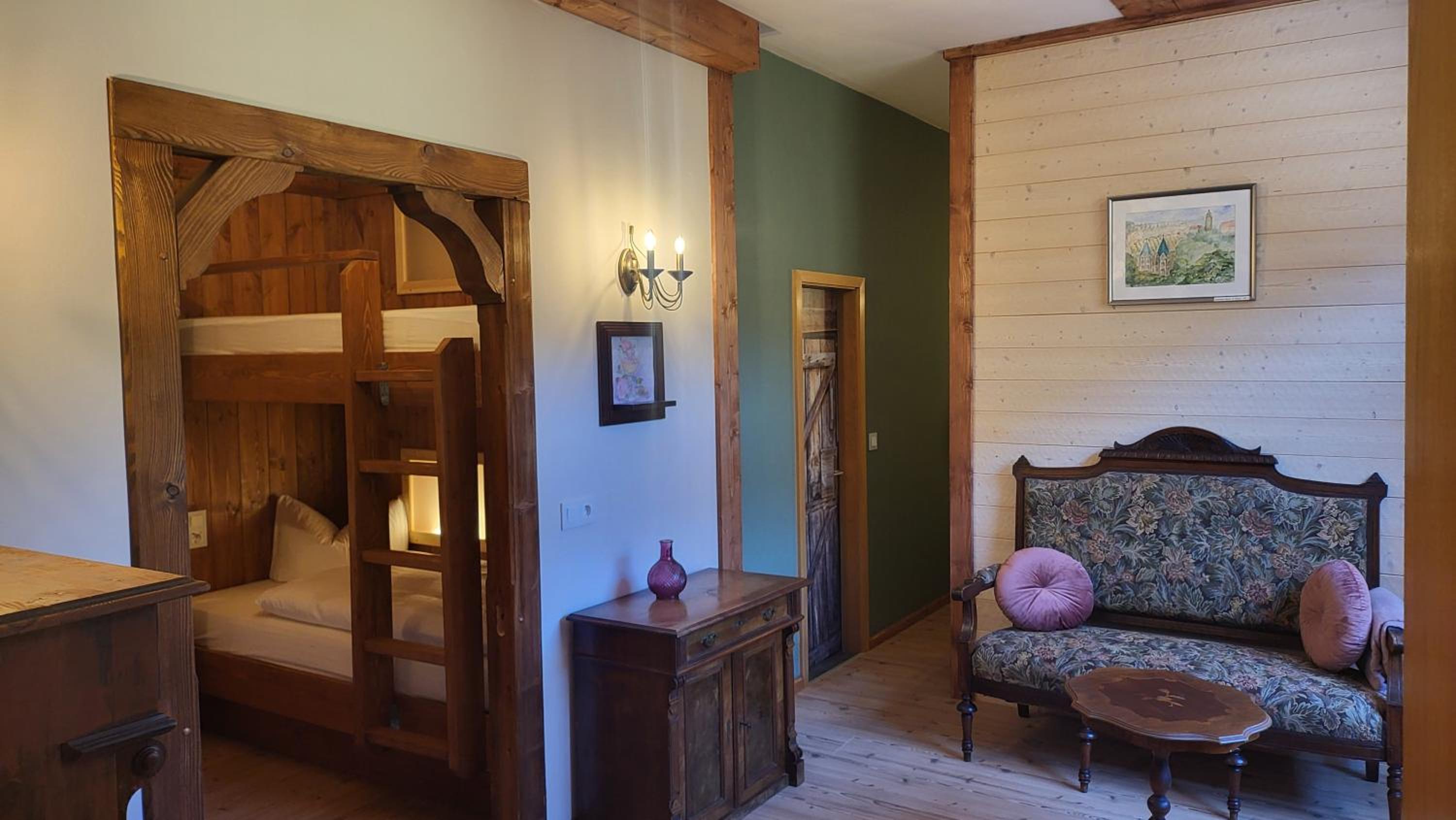 Family Room photo 3
