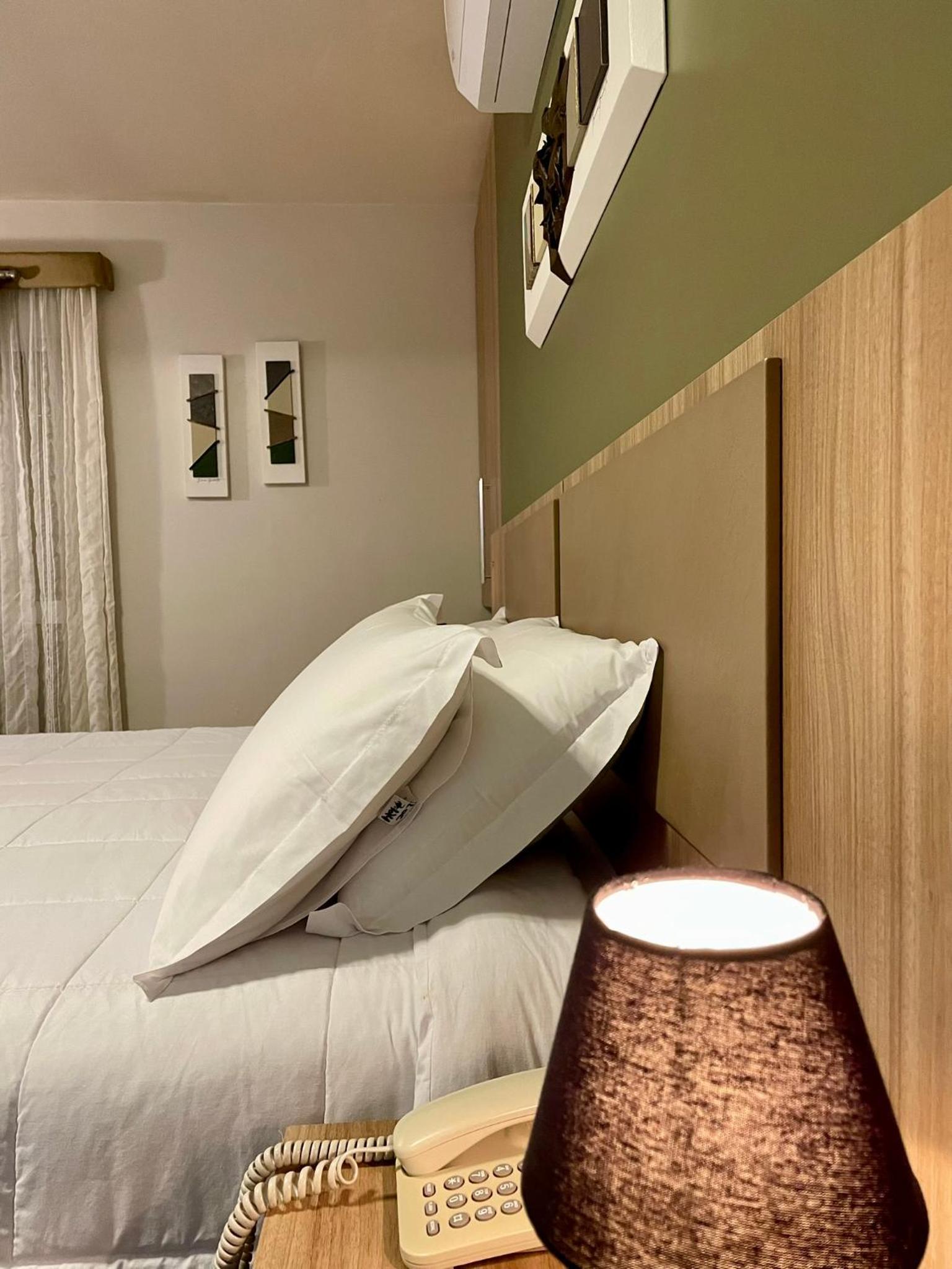 Deluxe Double or Twin Room photo 2