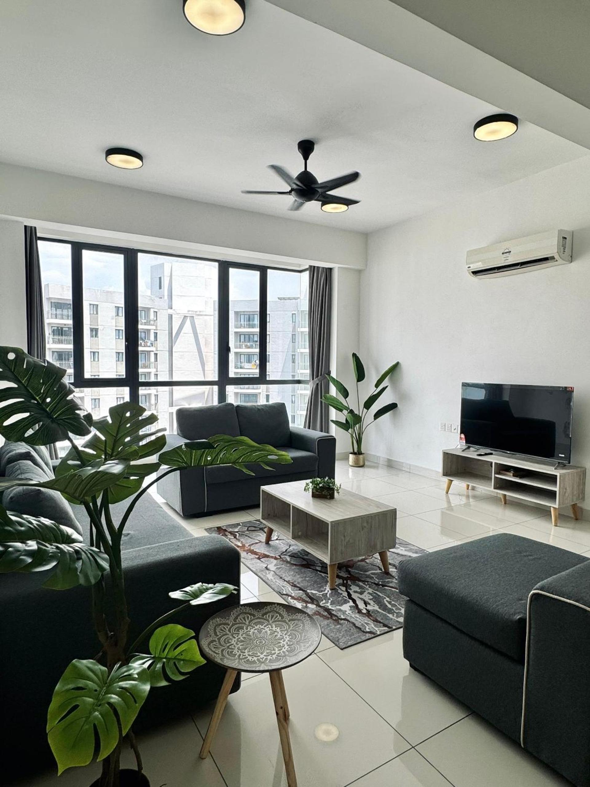 Apartment With Sea View photo 1