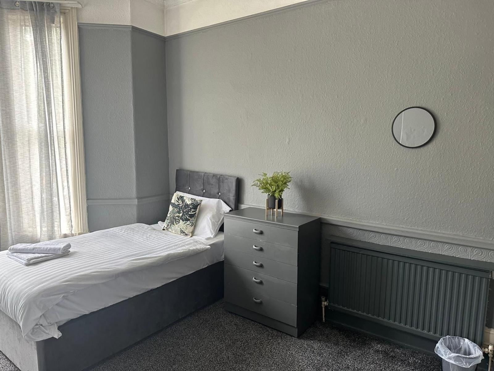 Triple Room with Shared Bathroom