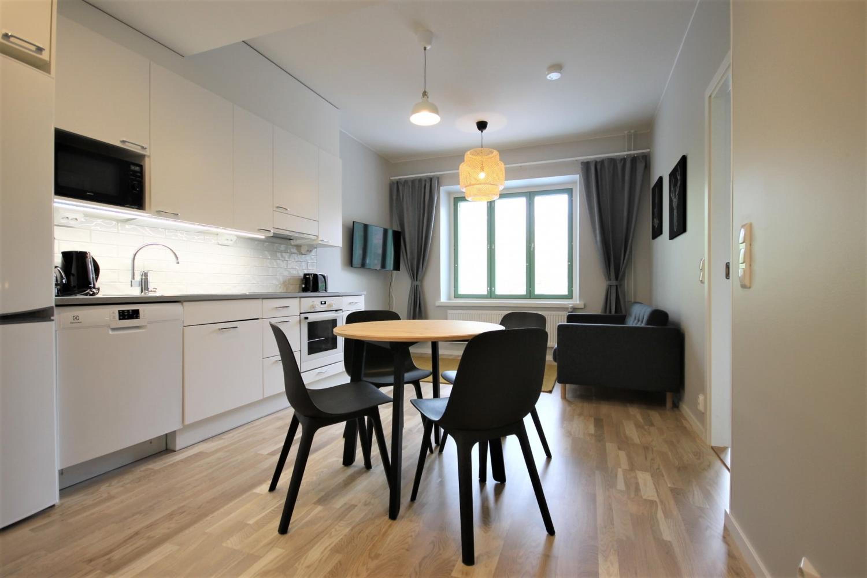 One-Bedroom Apartment photo 2