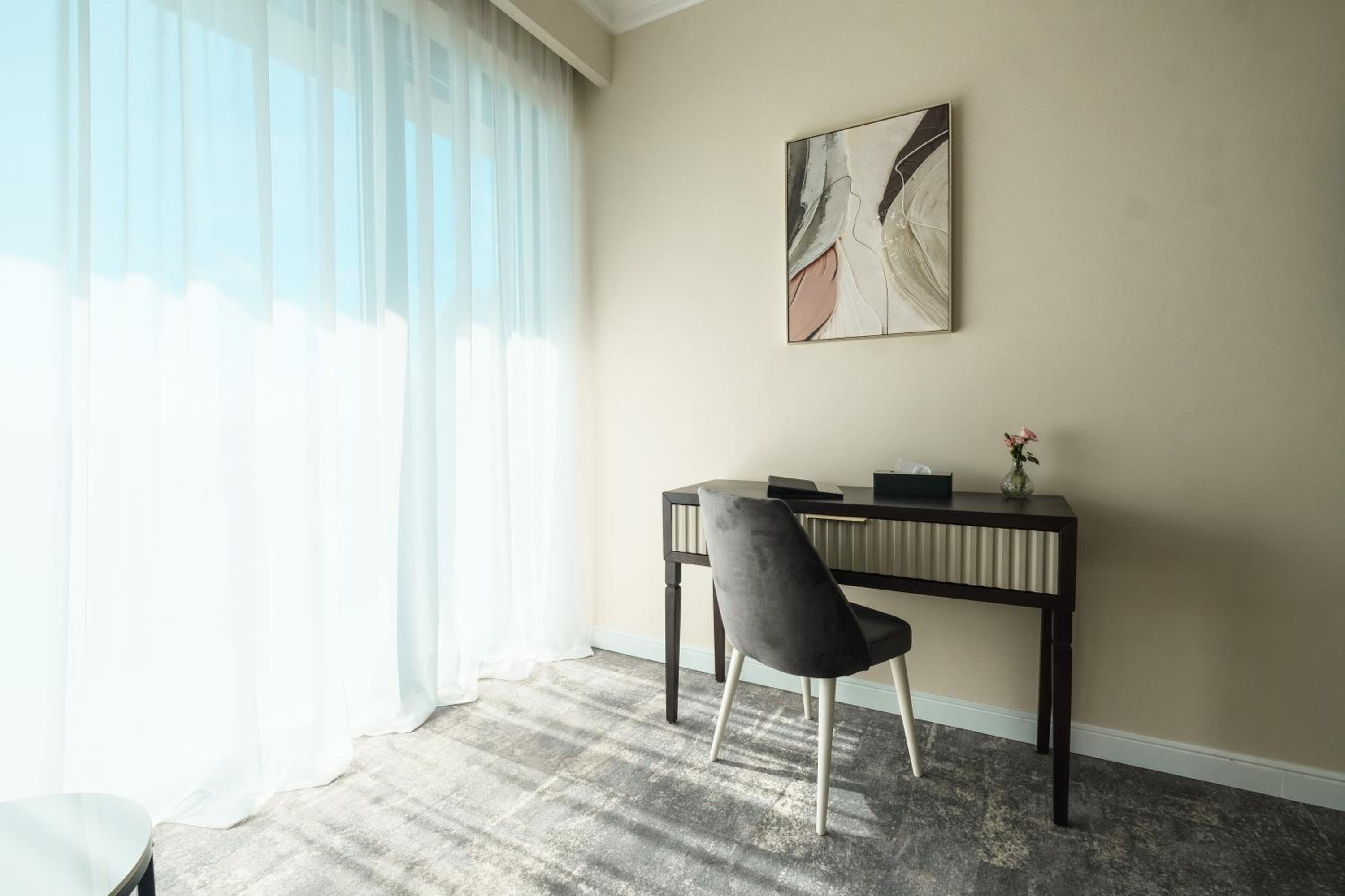 Deluxe Double Room with Lake or Sea View photo 2