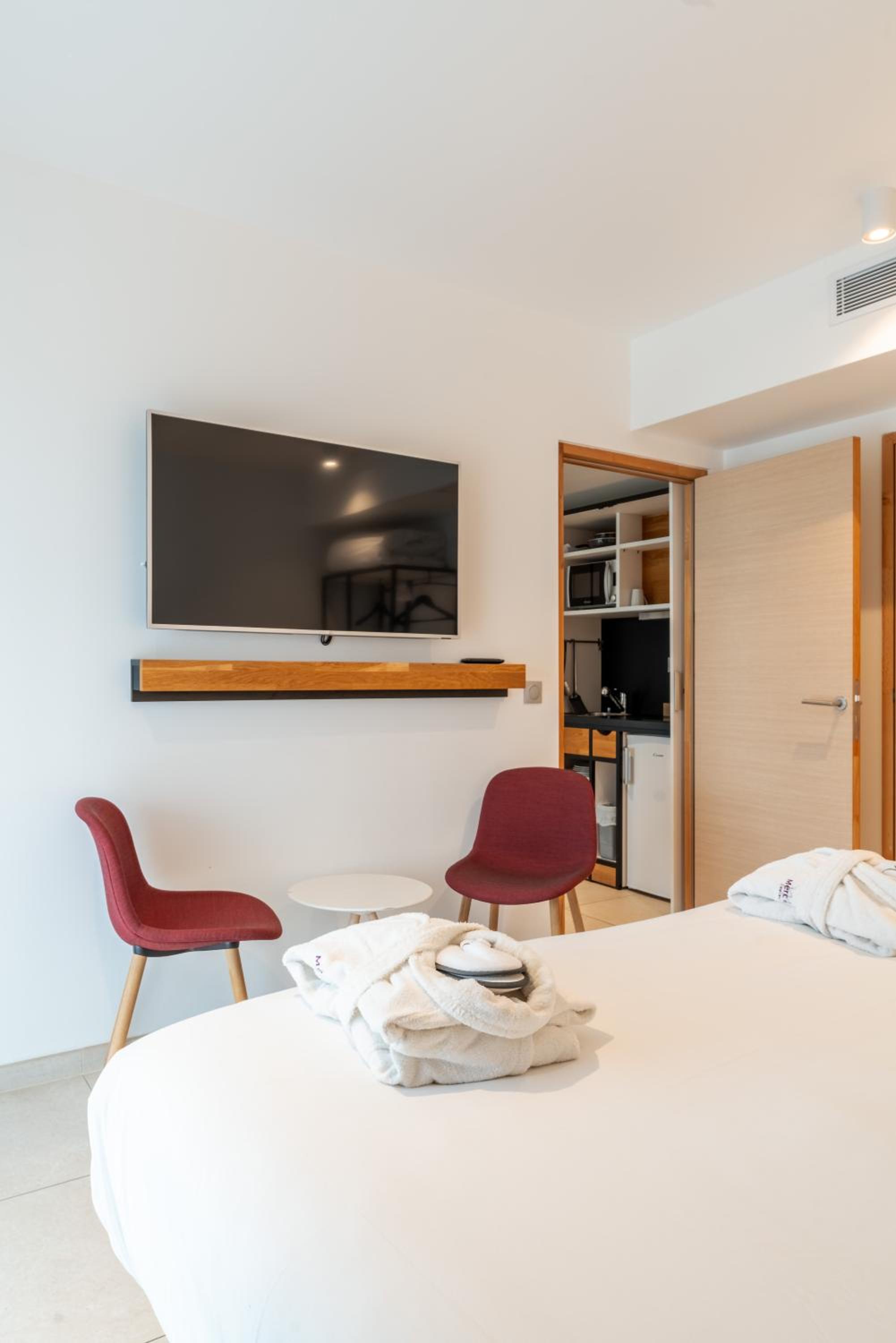 Double Suite with Balcony and One Double Sofa Bed