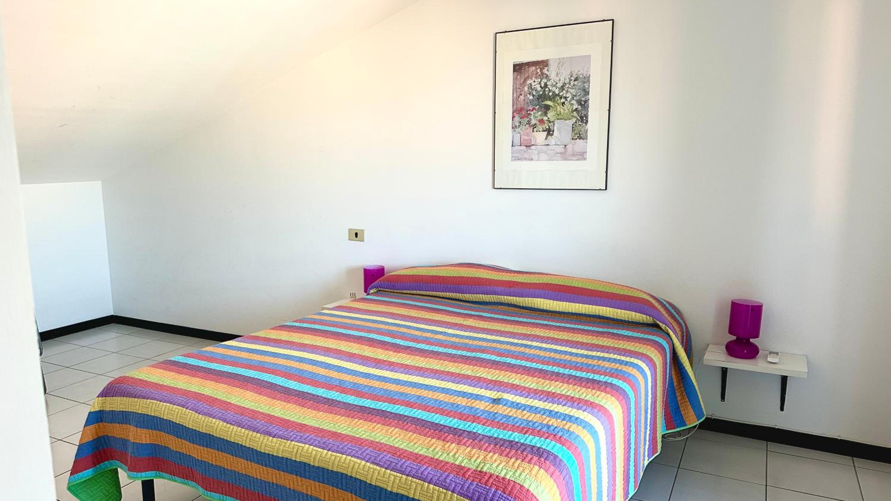 One-Bedroom Apartment with Sea View photo 1
