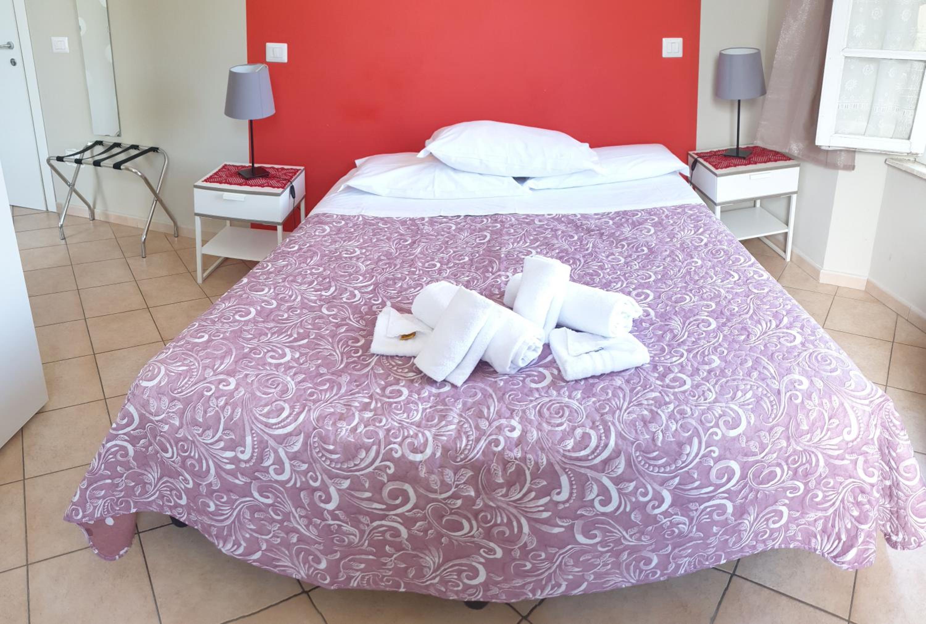 Double or Twin Room with Extra Bed - Photo 4