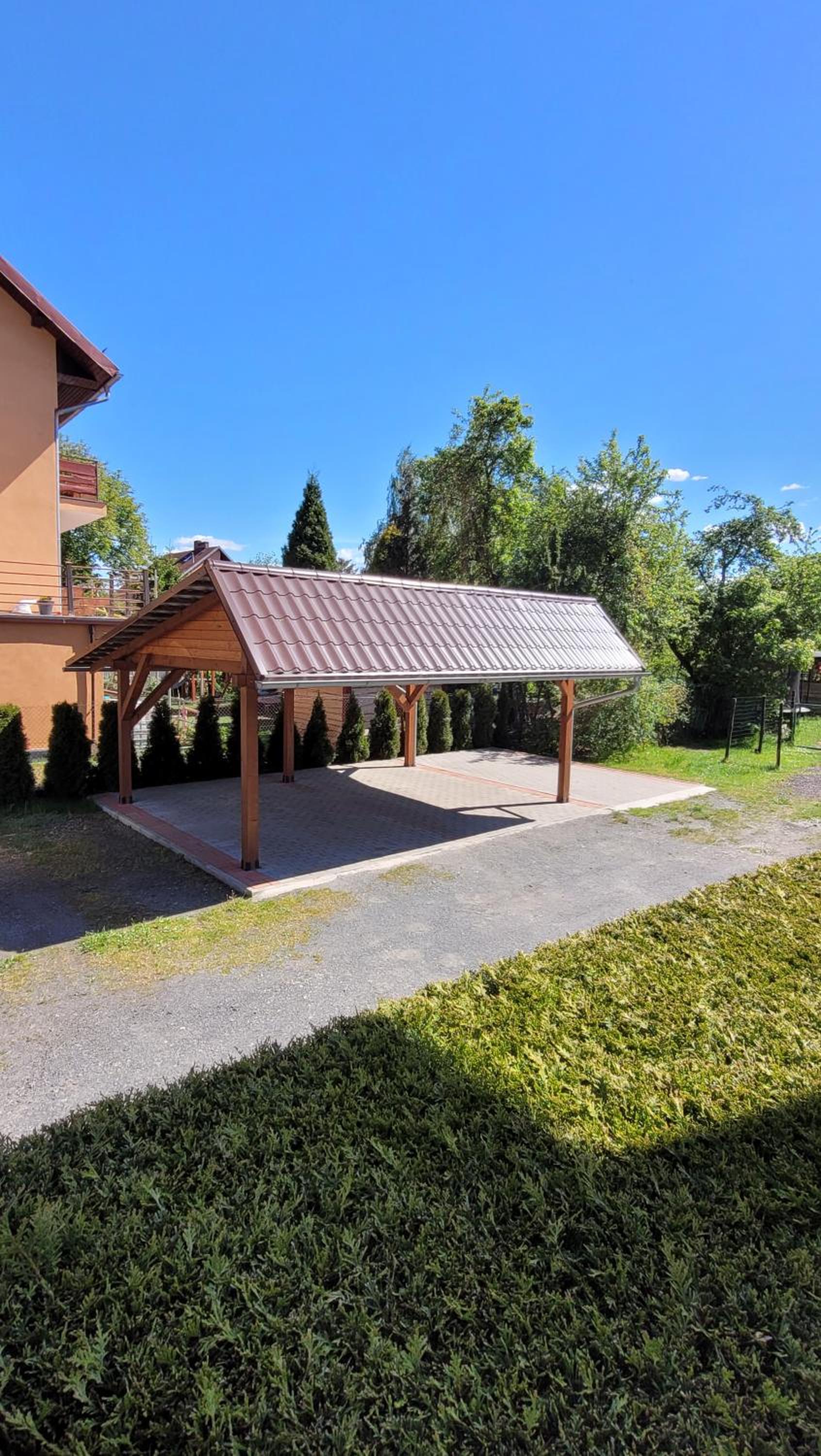 Apartment with Mountain View - Photo 8