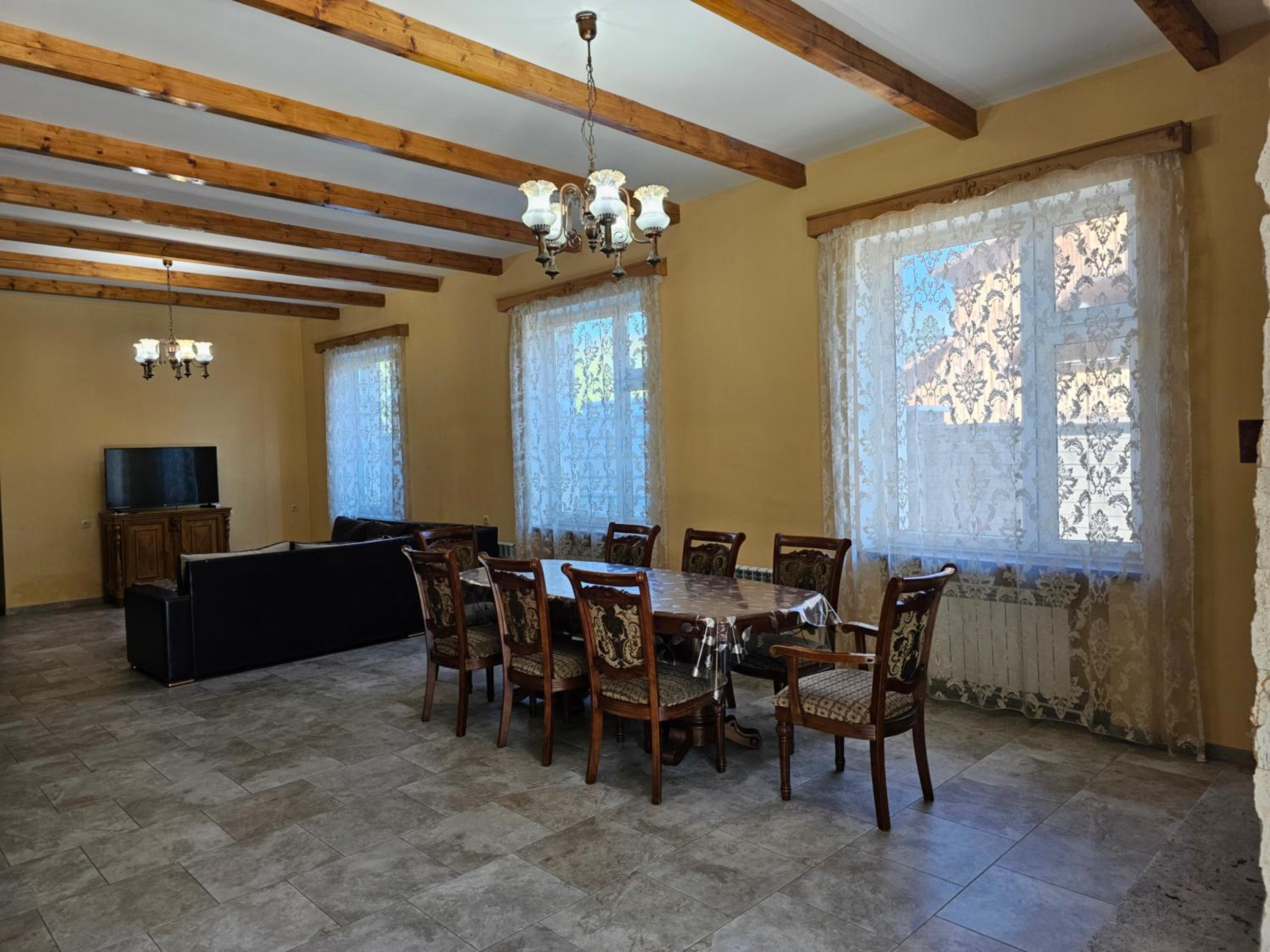 Villa photo 3