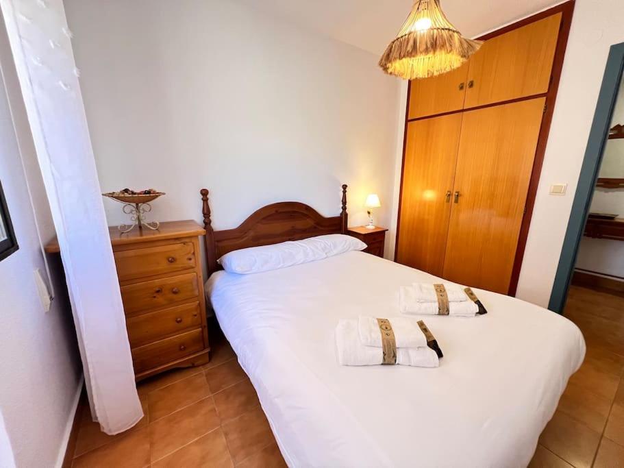 Three-Bedroom Apartment with Sea View photo 2