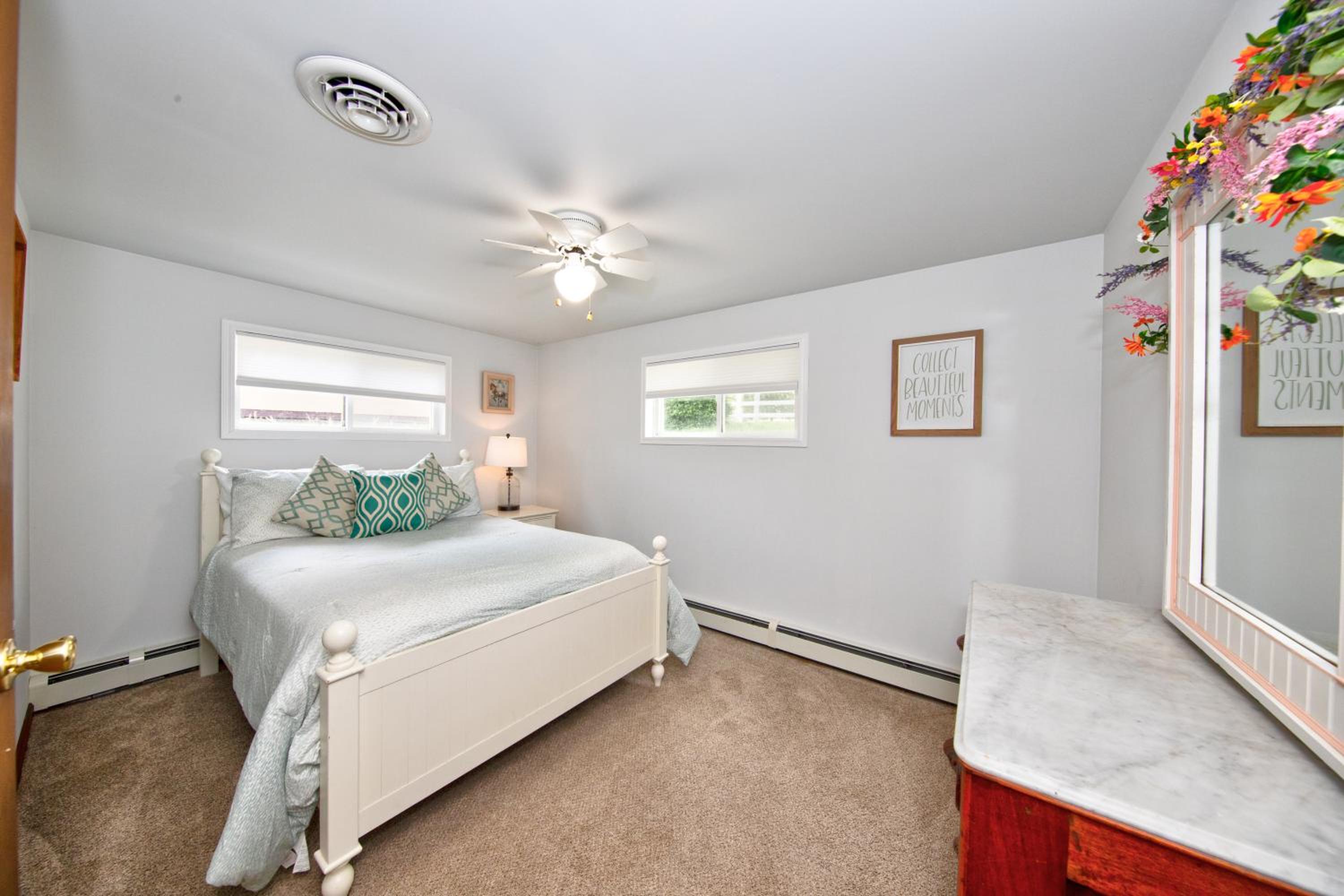 Three-Bedroom House photo 1