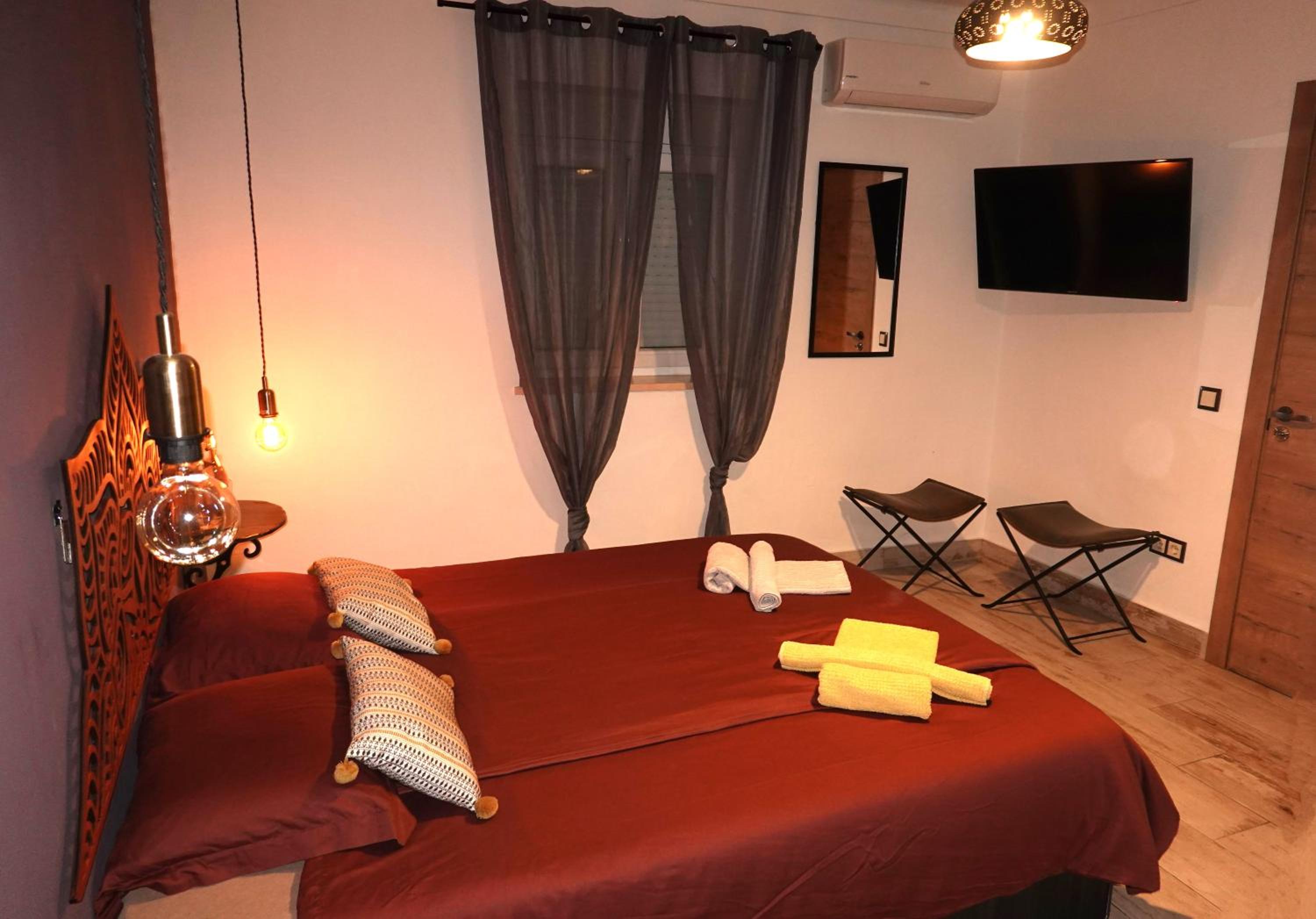 Double Room with Private Bathroom photo 1