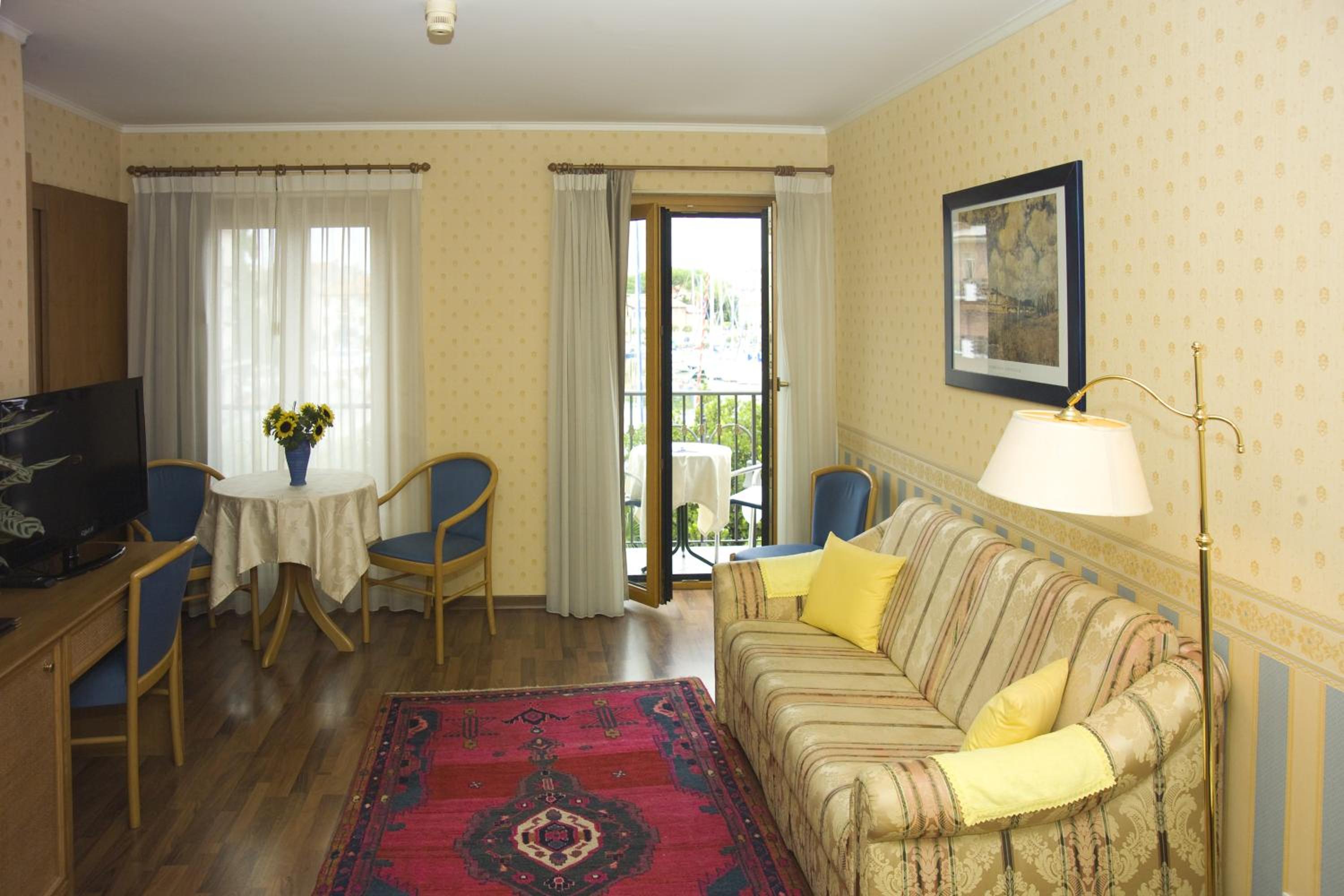 Junior Suite - Photo 1