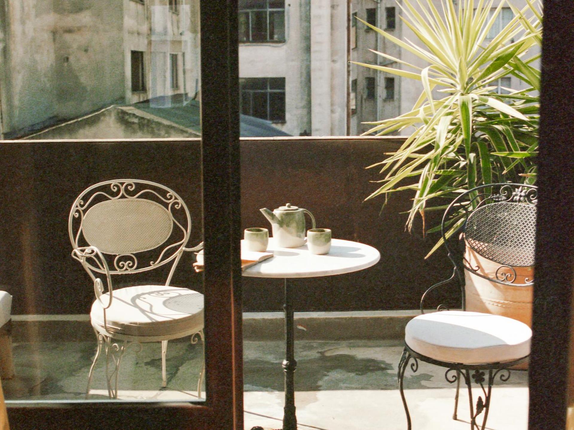 Penthouse with balcony photo 2