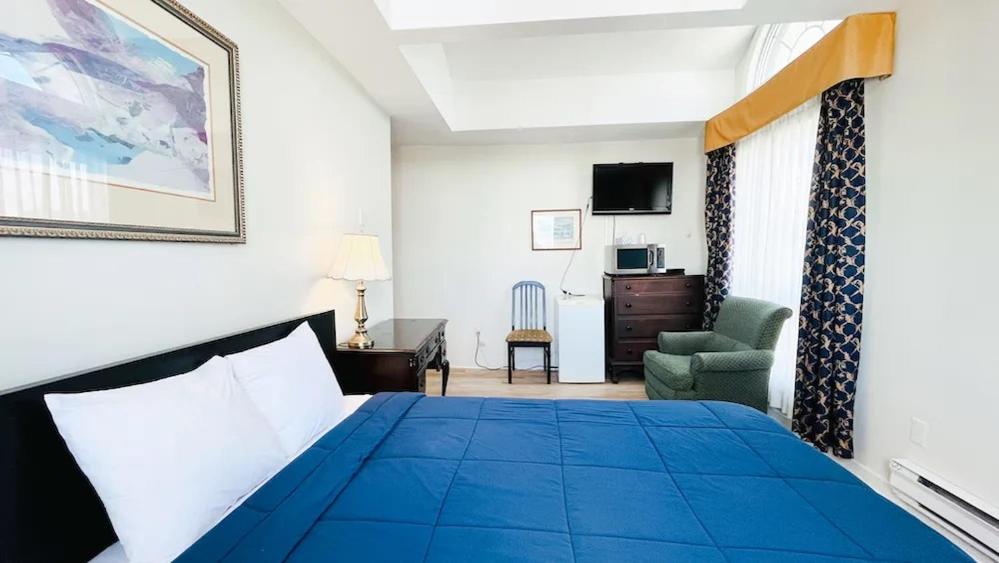 Deluxe Queen Room - Photo 4