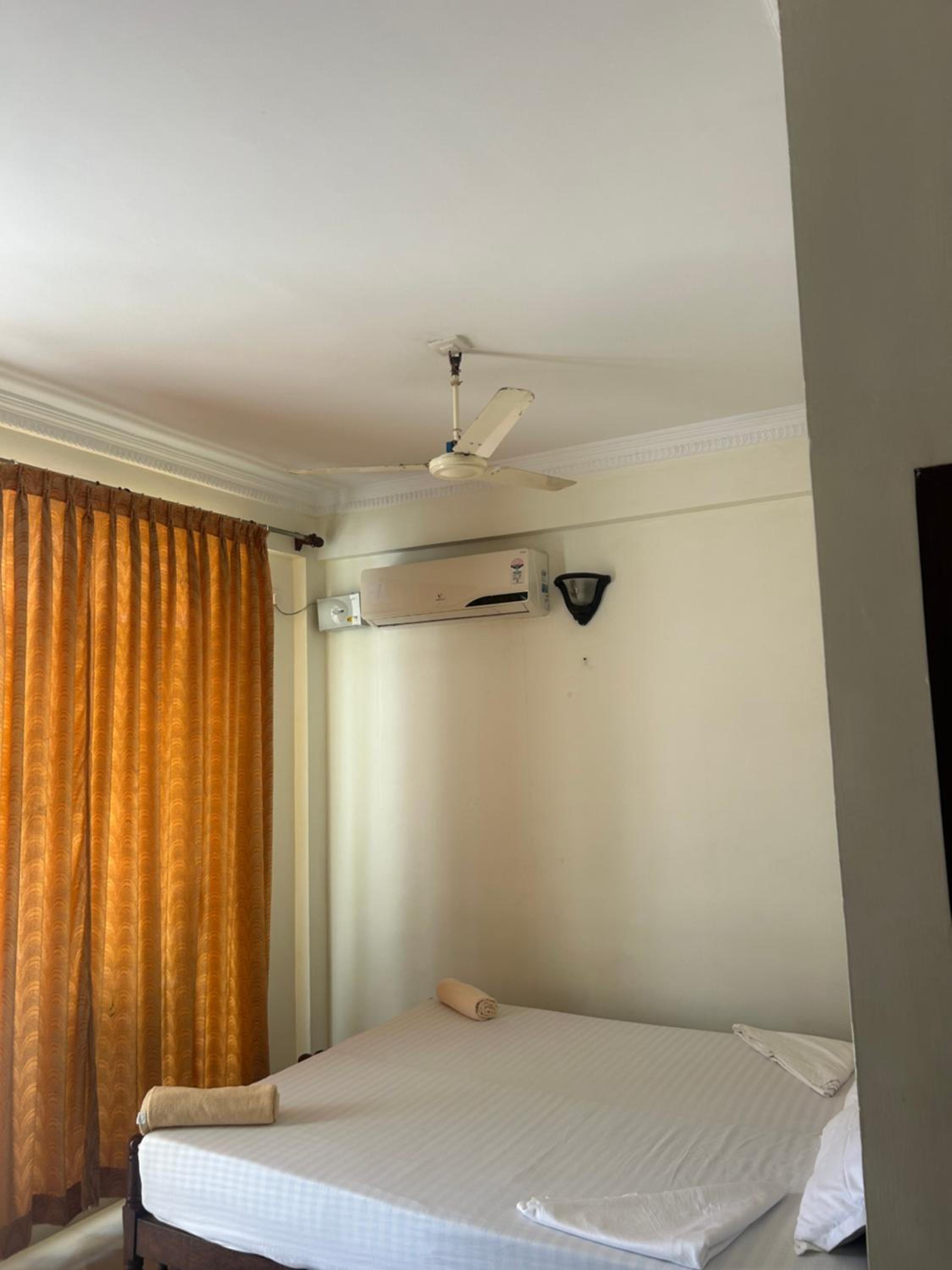 Deluxe Double or Twin Room with Pool View photo 2