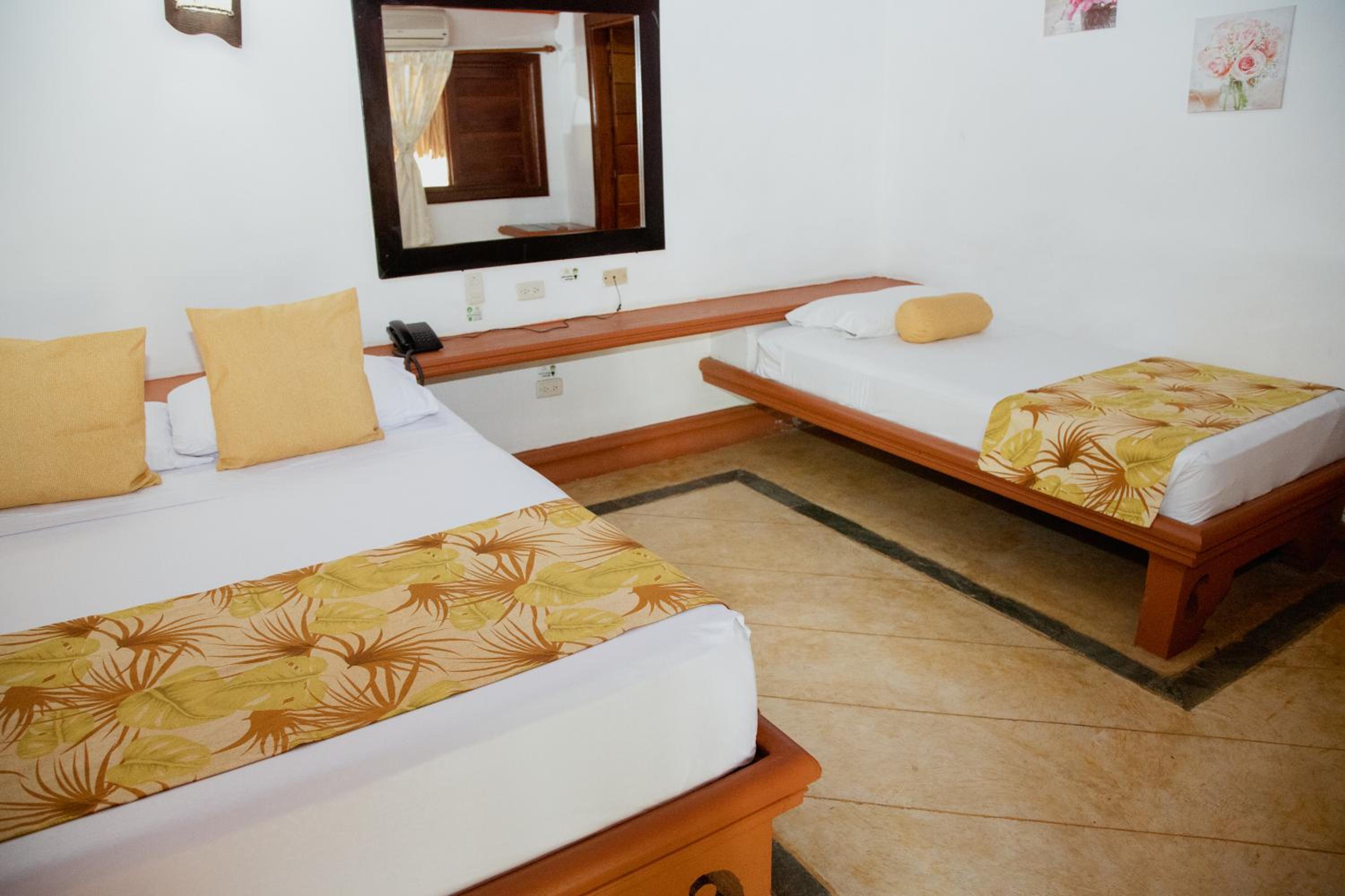 Standard Triple Room photo 2