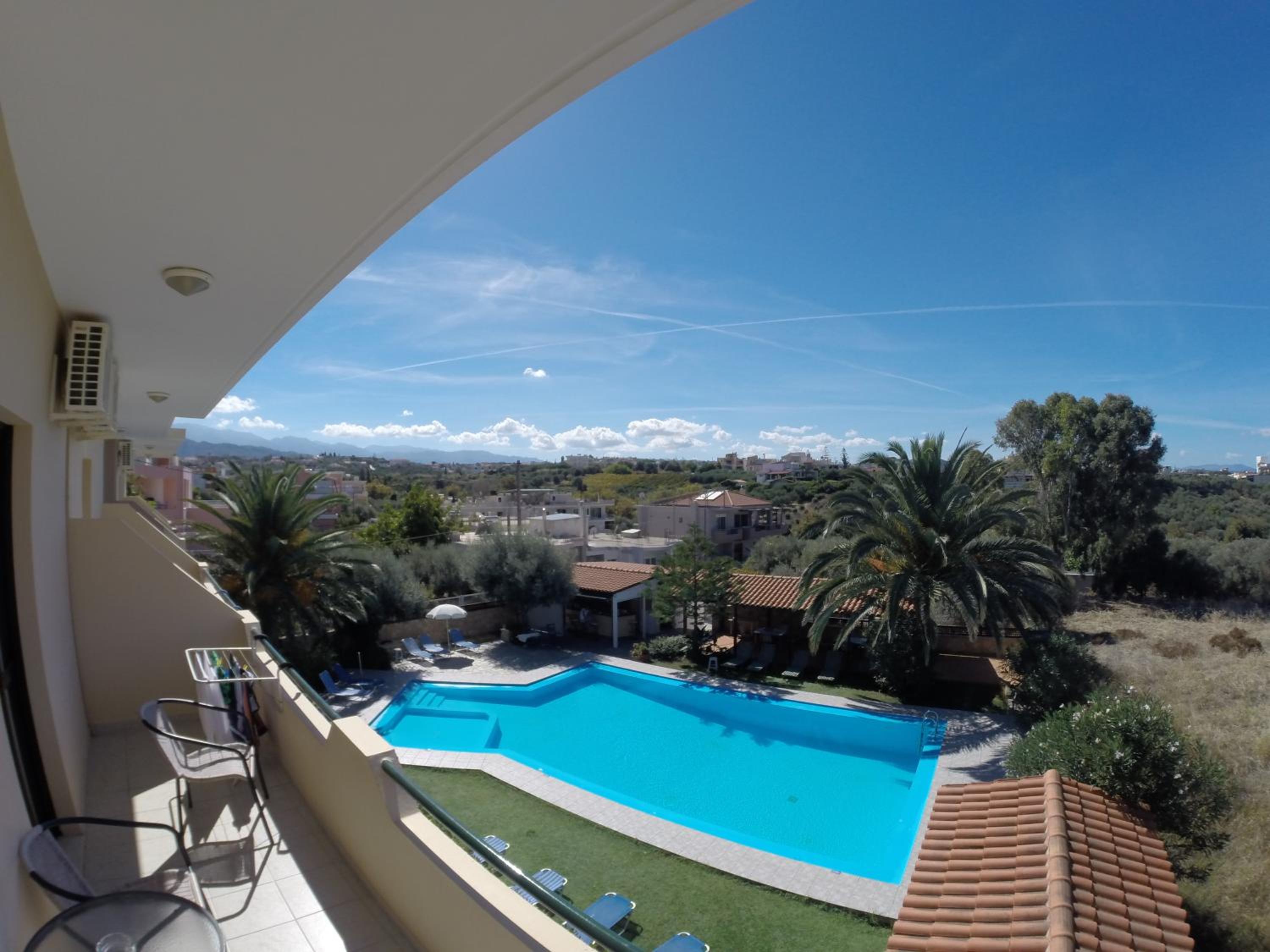 Apartment with Garden and Pool View