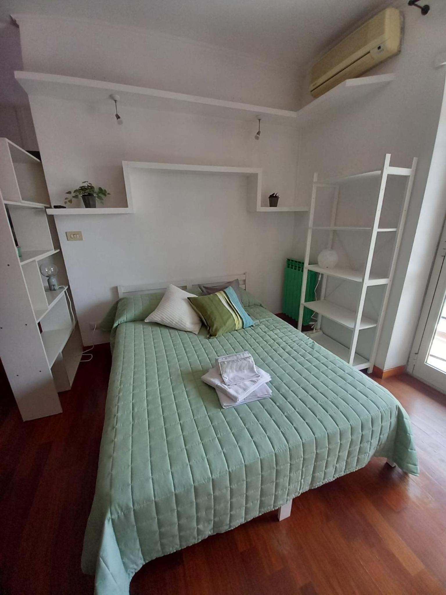 One-Bedroom Apartment with City View
