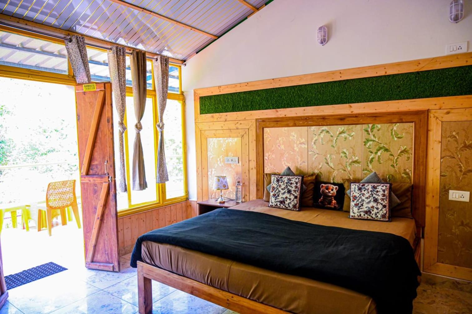 Superior Double Room with Balcony photo 3