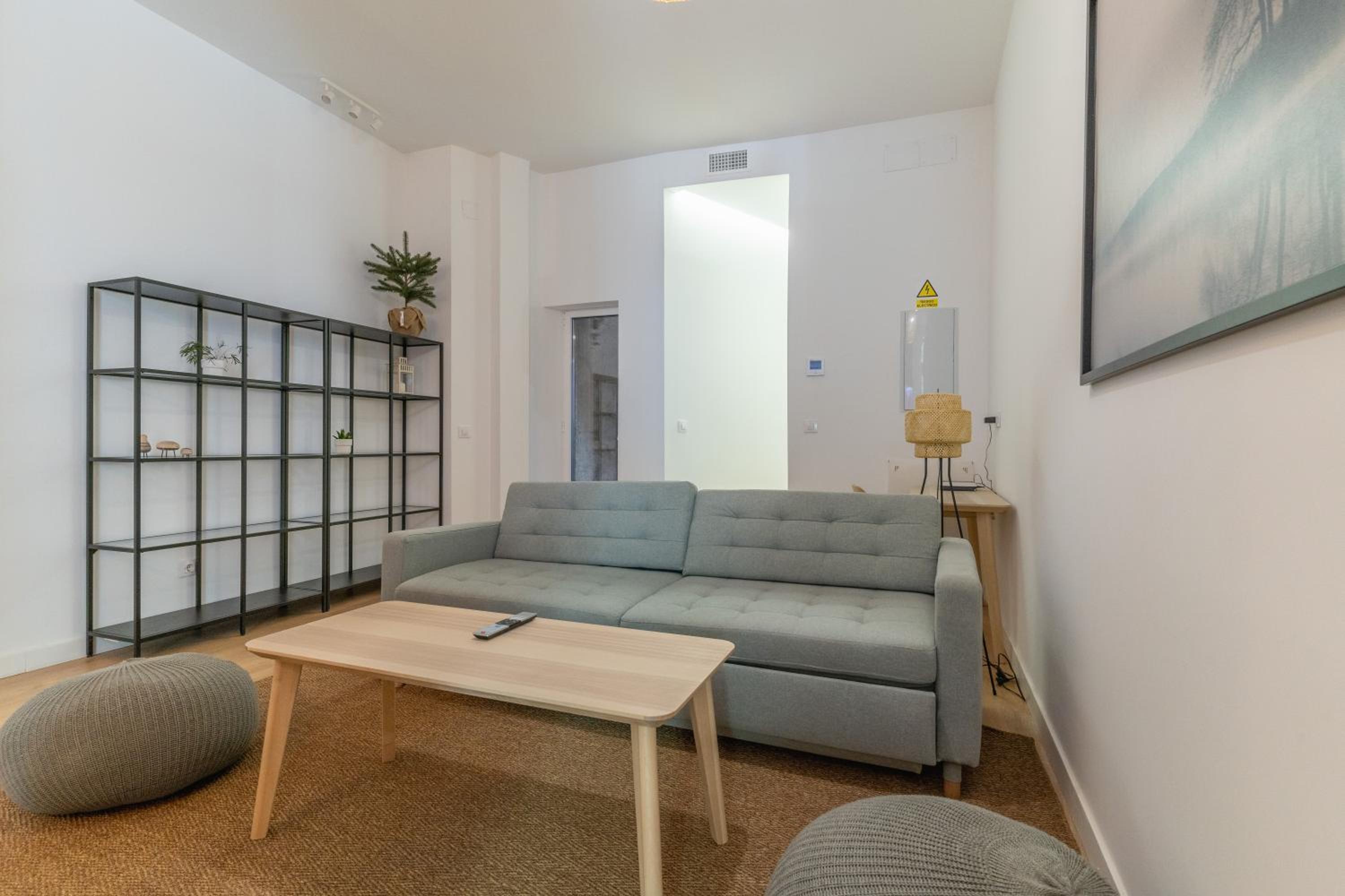 Apartment photo 2