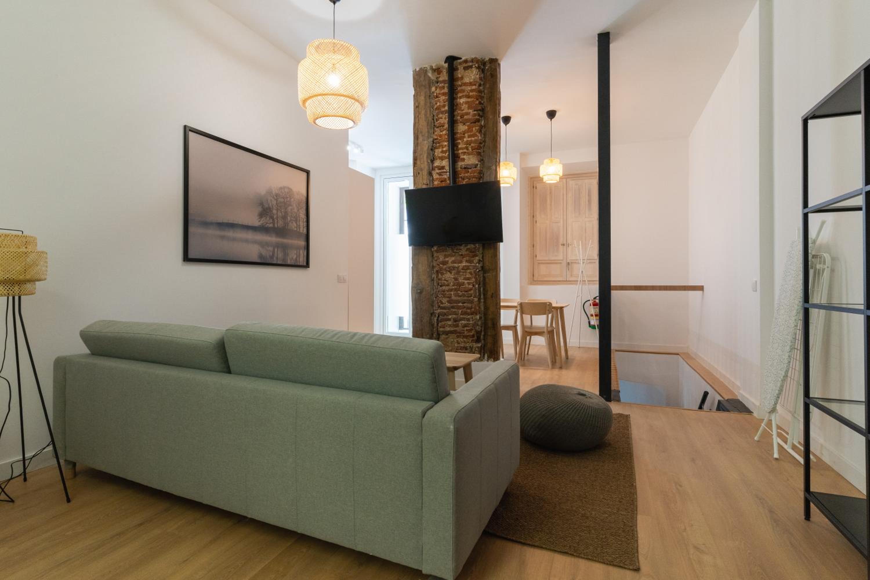 Apartment photo 2