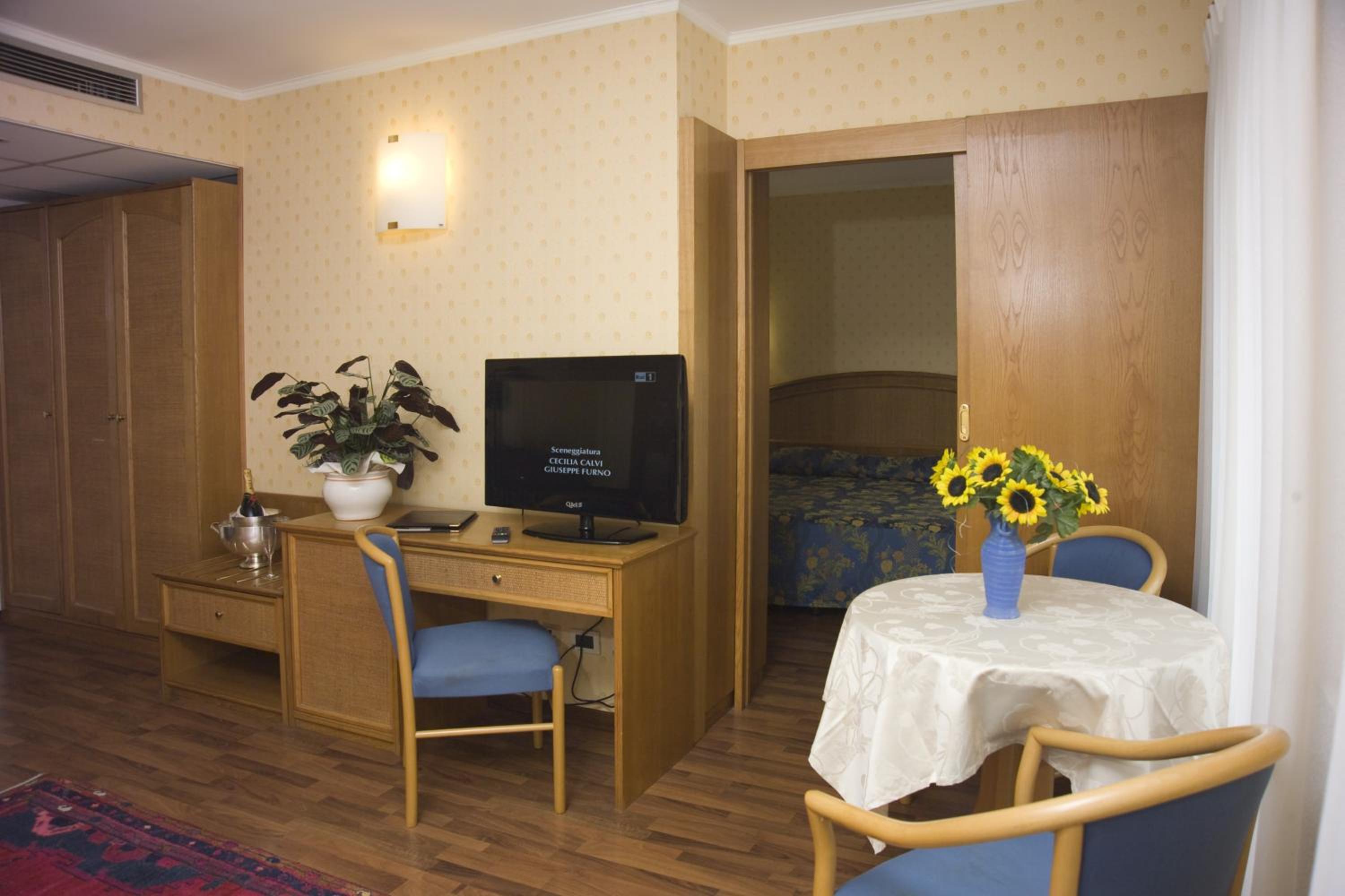 Junior Suite - Photo 2