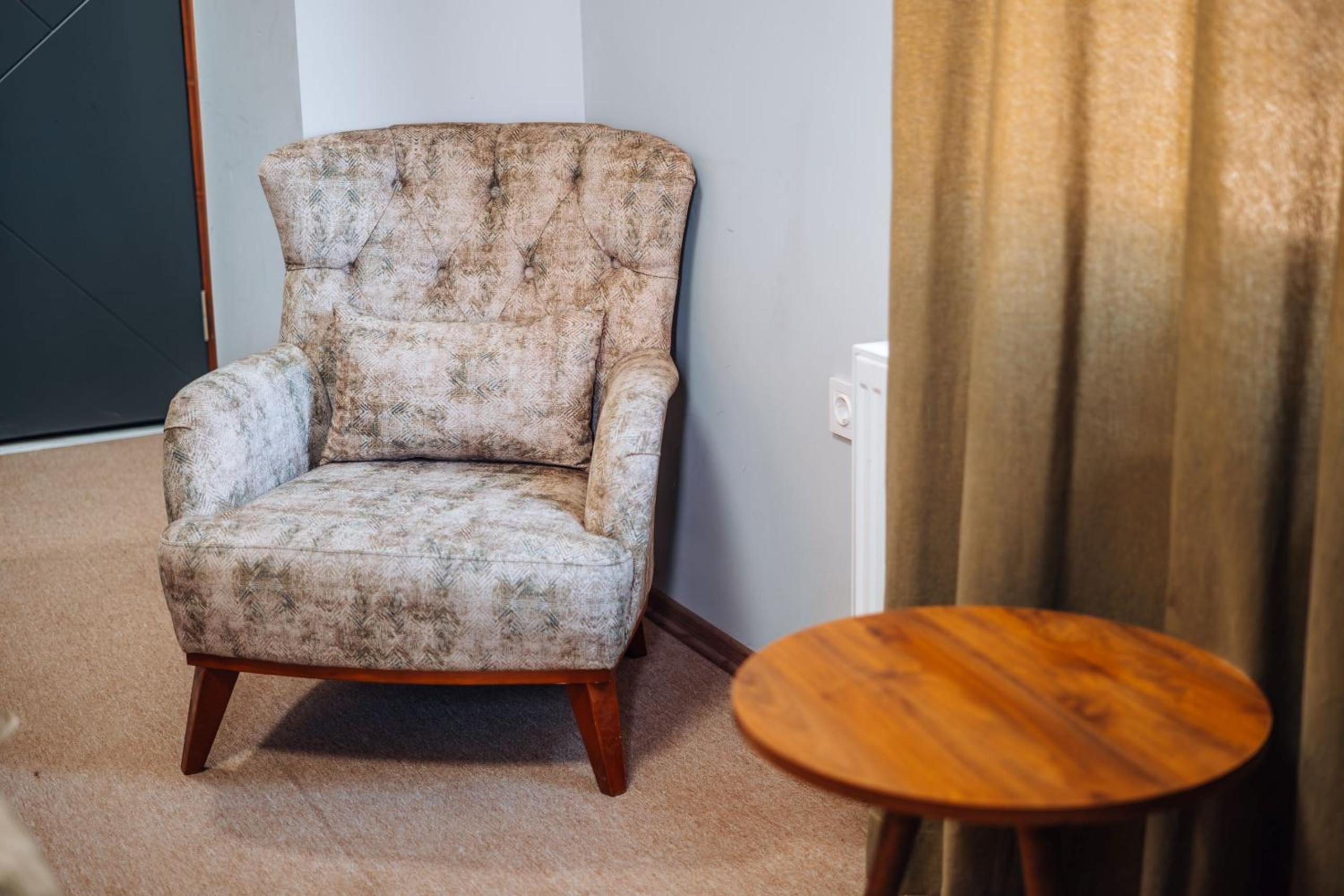 Large Double Room photo 2