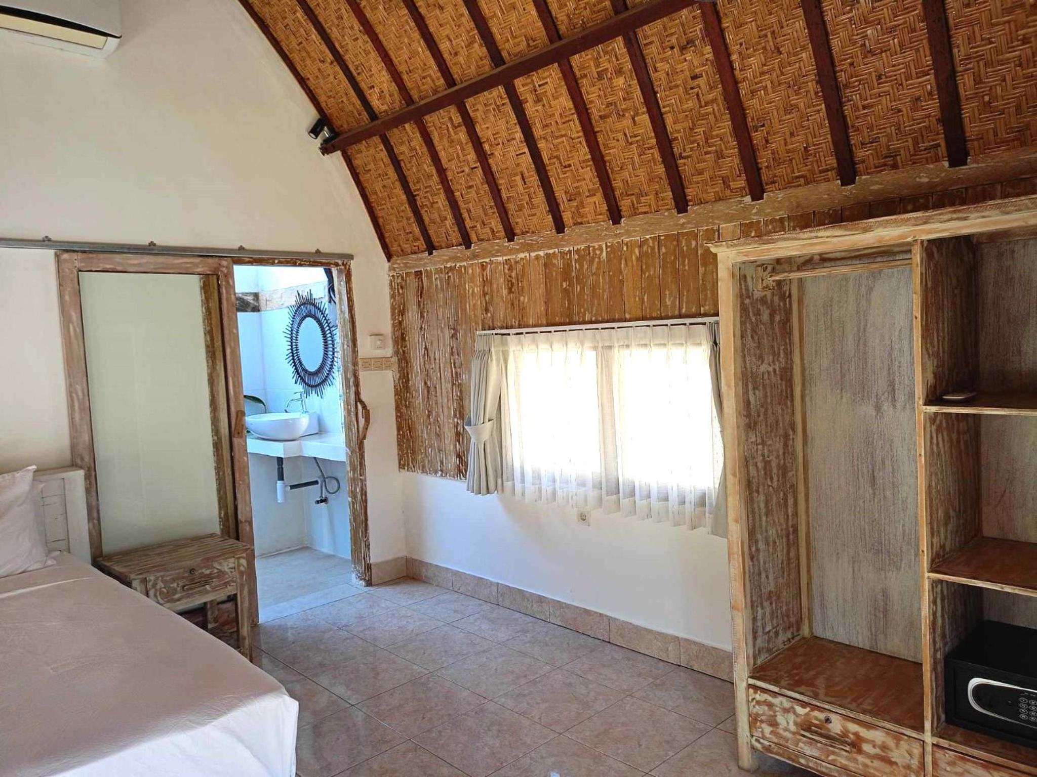 Bungalow with Garden View - Photo 52