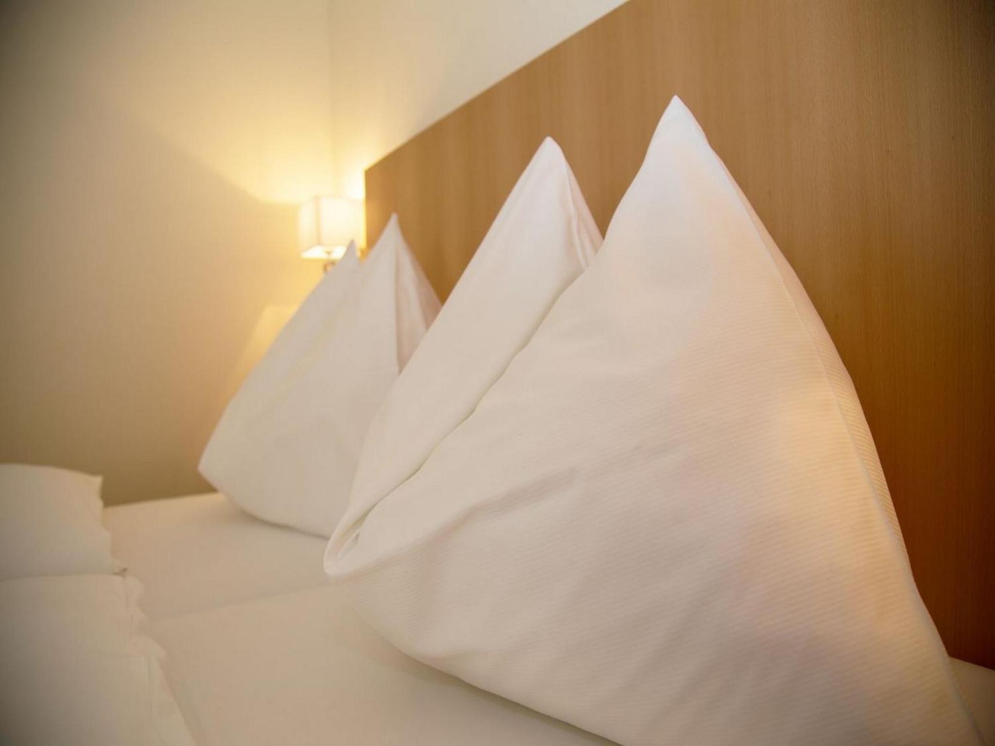 Standard Double Room - Photo 4