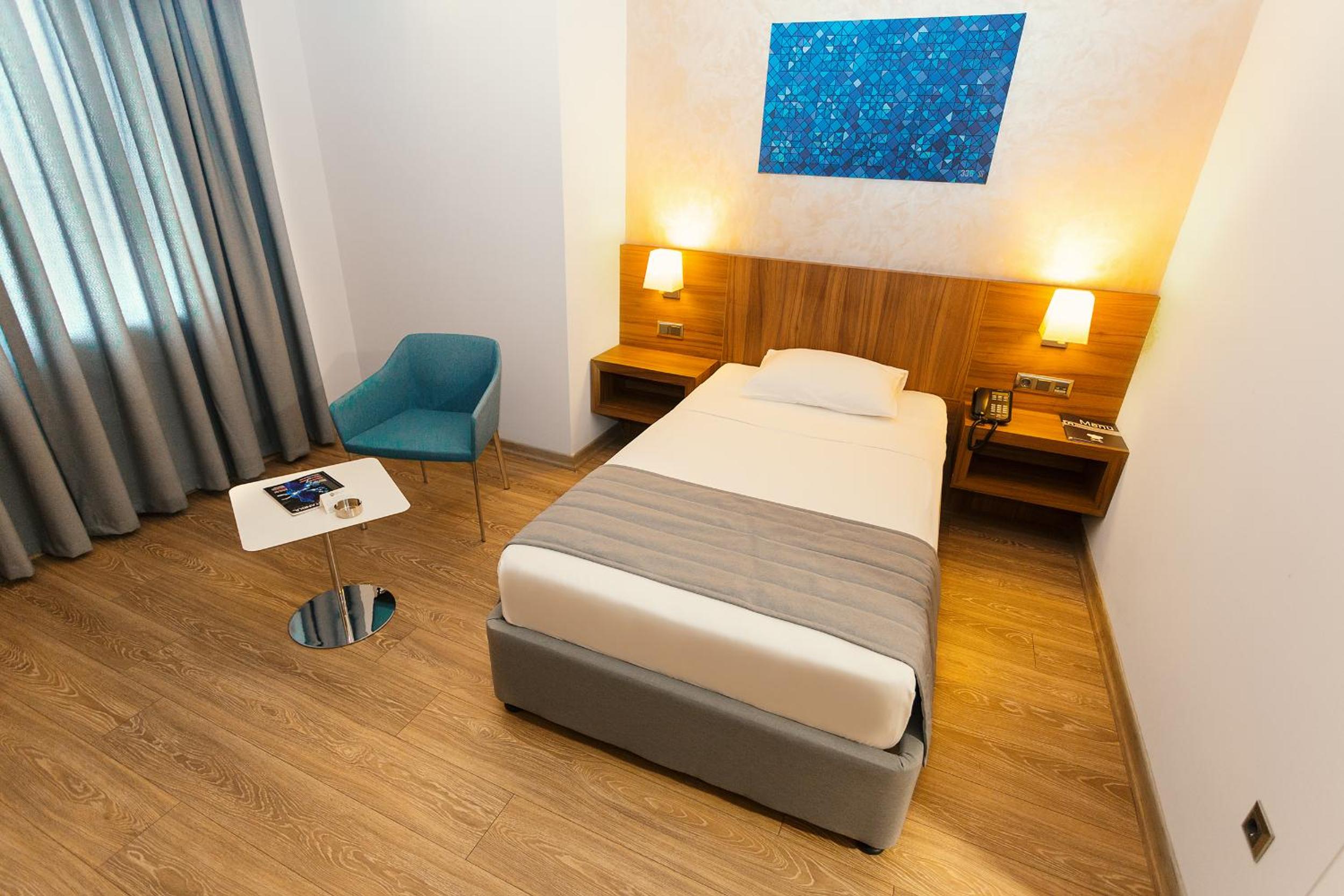 Standard Room - Photo 1