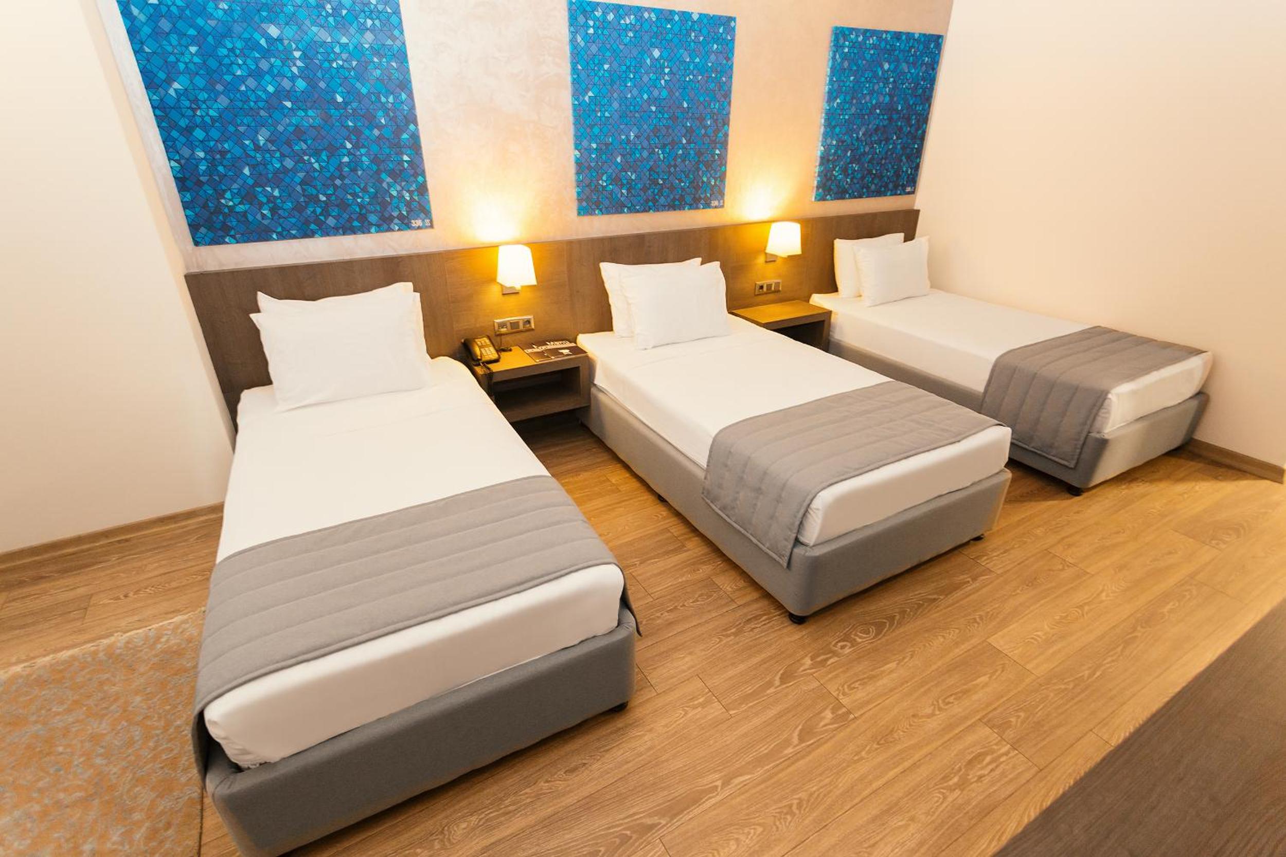 Superior Triple Room - Photo 1