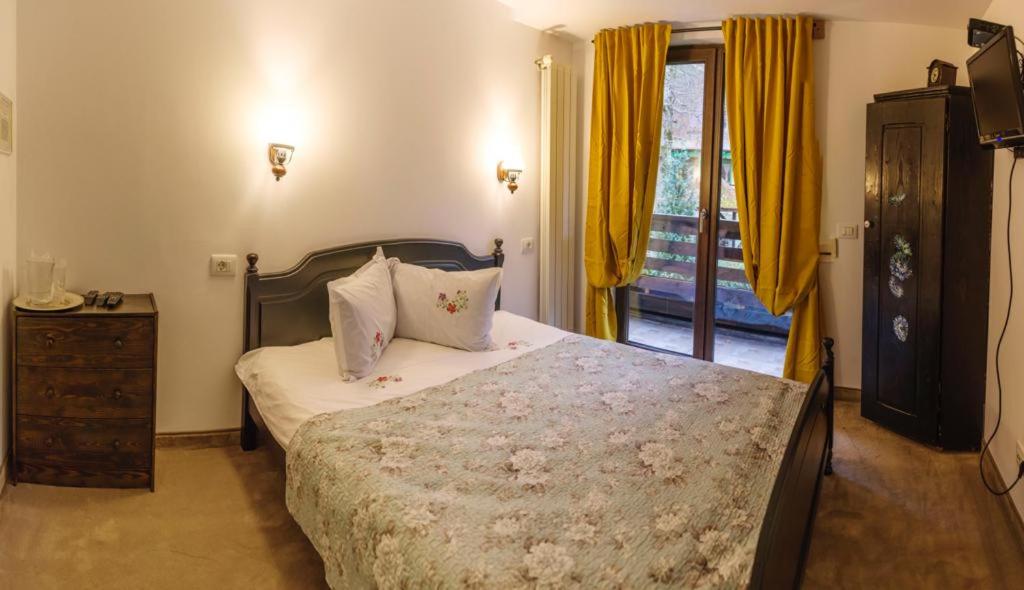 Junior Suite with Mountain View photo 1
