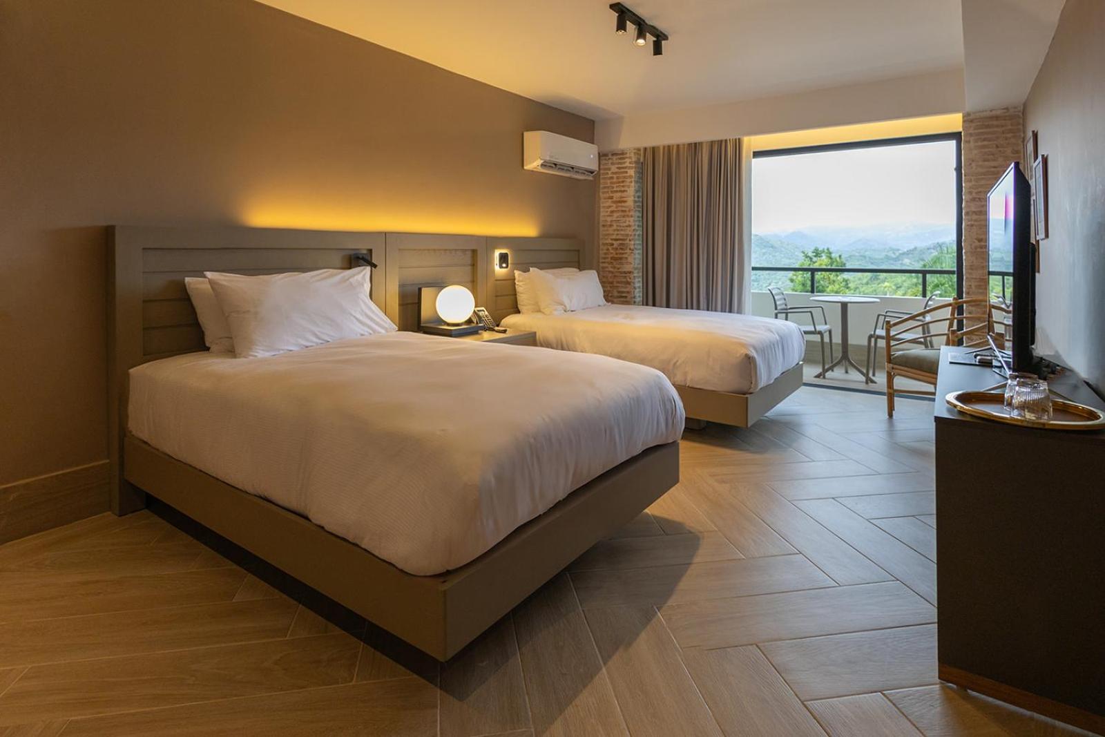 Junior Suite with Mountain View
