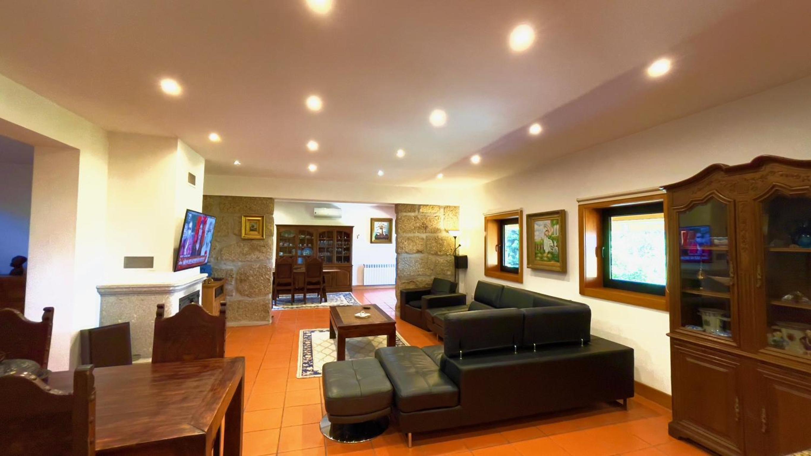 Villa photo 1